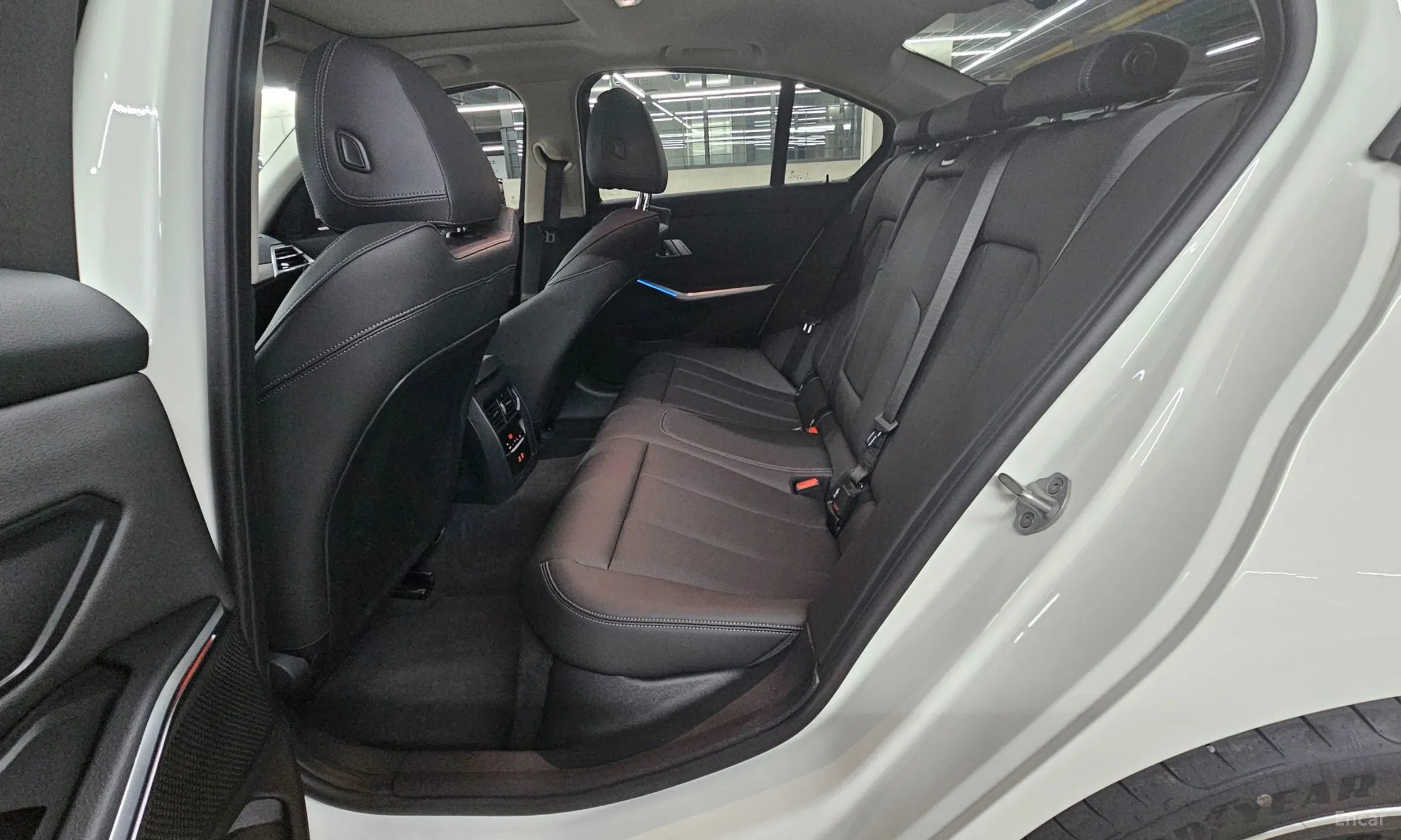 BMW 3 Series (G20) превью 15