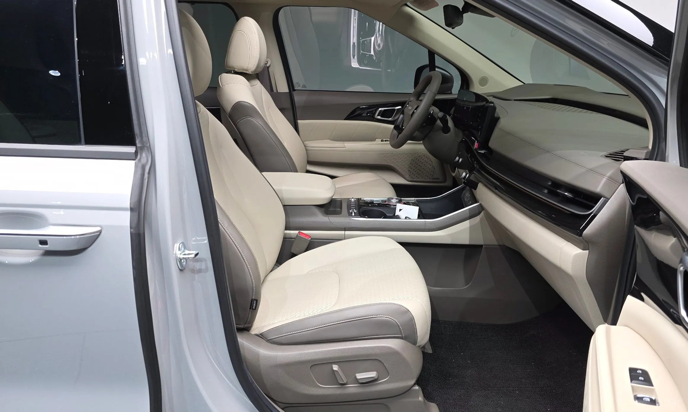 Kia Carnival 4th Generation превью 10