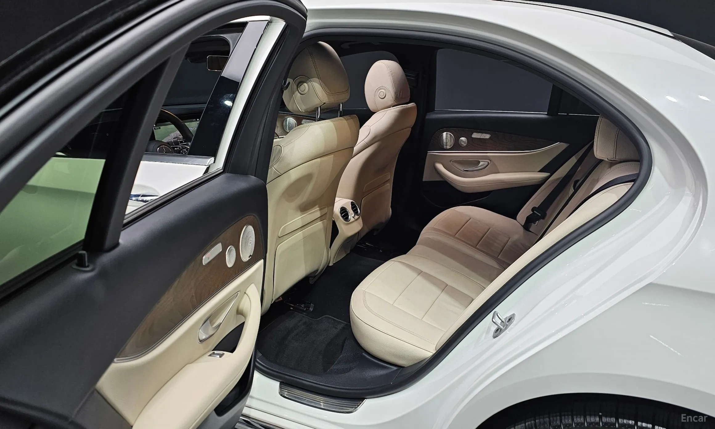 Mercedes Benz E-Class W213 превью 12