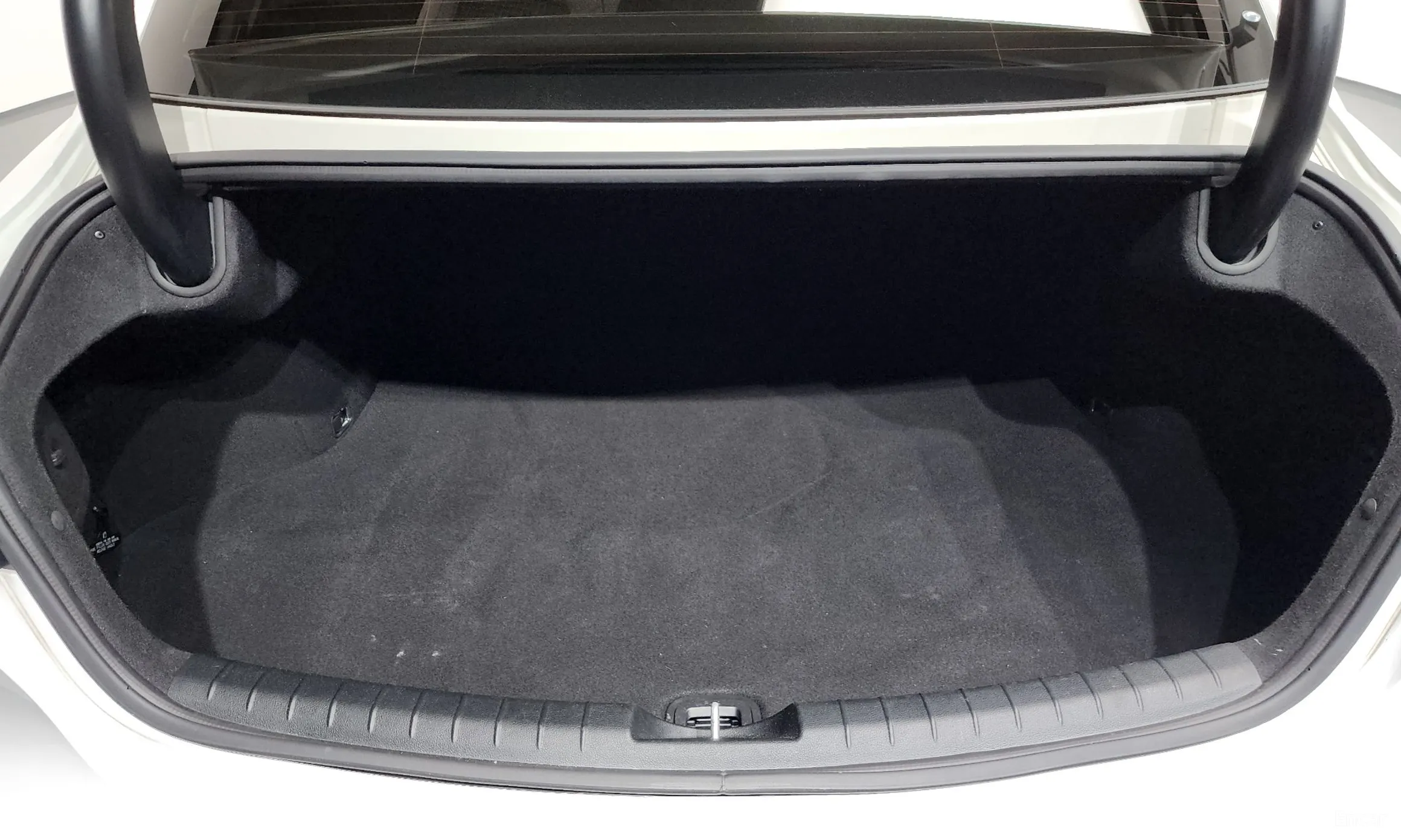 Hyundai Grandeur IG превью 20