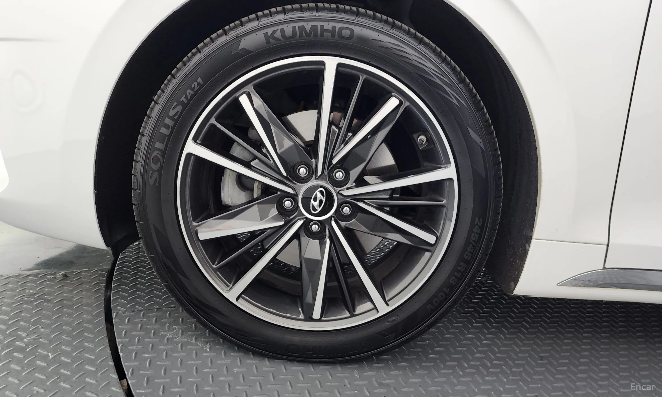 Hyundai Grandeur IG превью 5