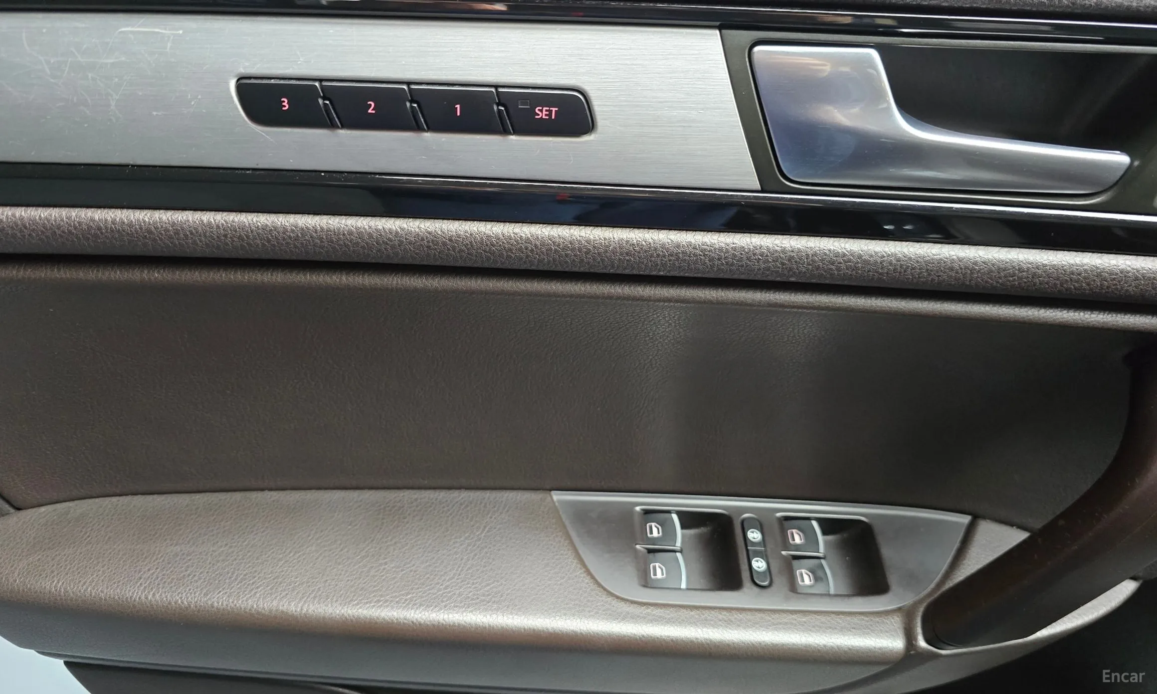 Volkswagen New Touareg превью 14