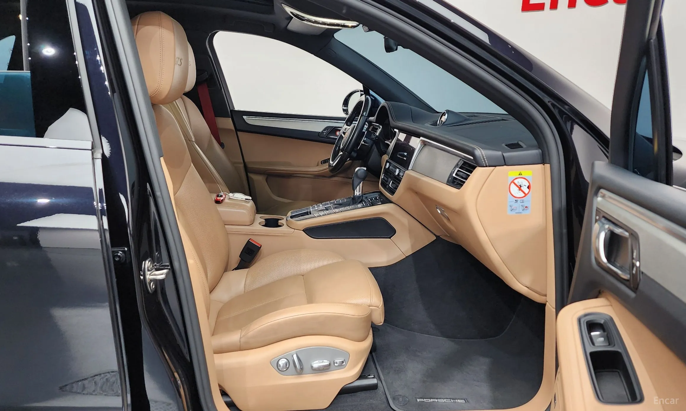 Porsche Macan превью 11