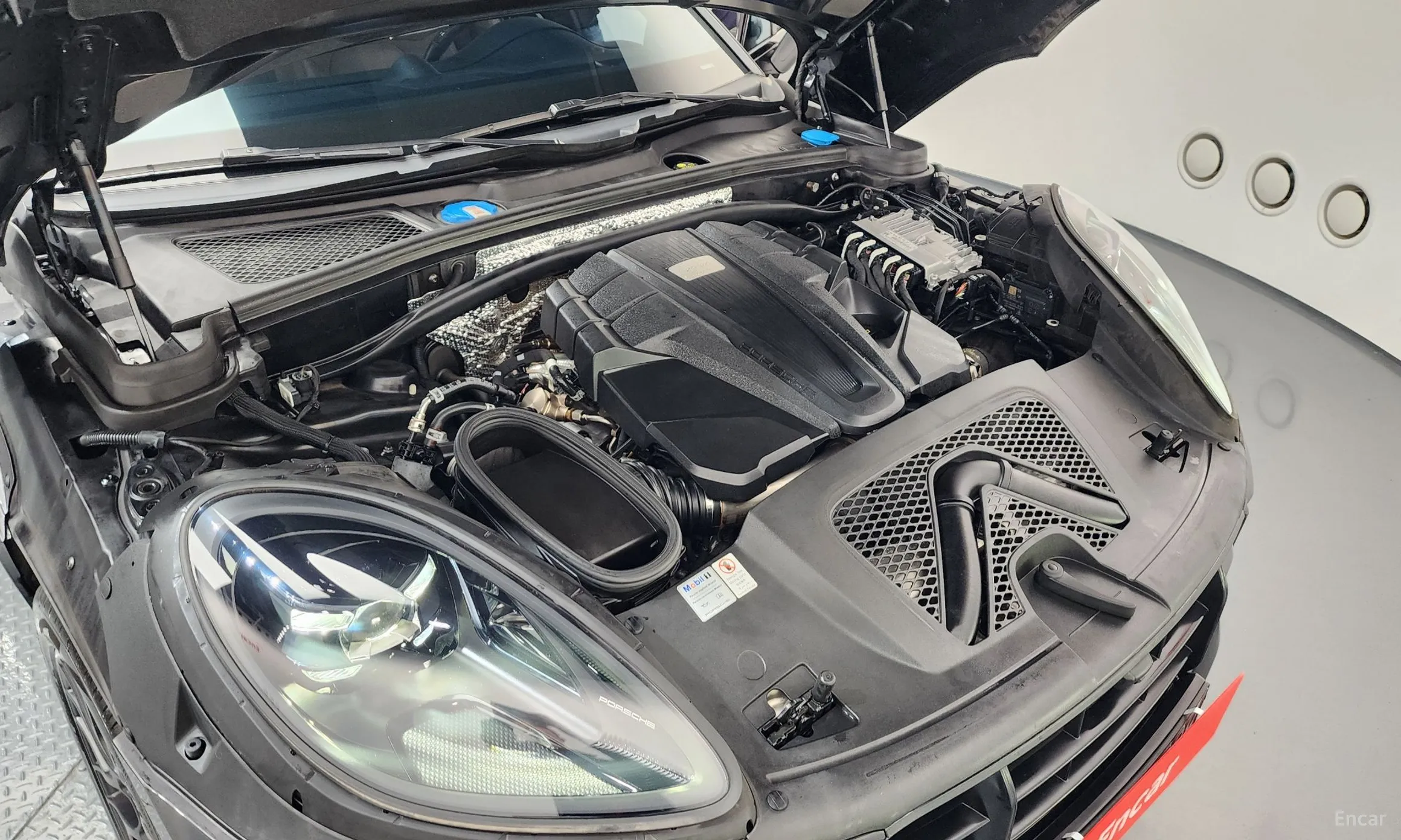 Porsche Macan превью 6