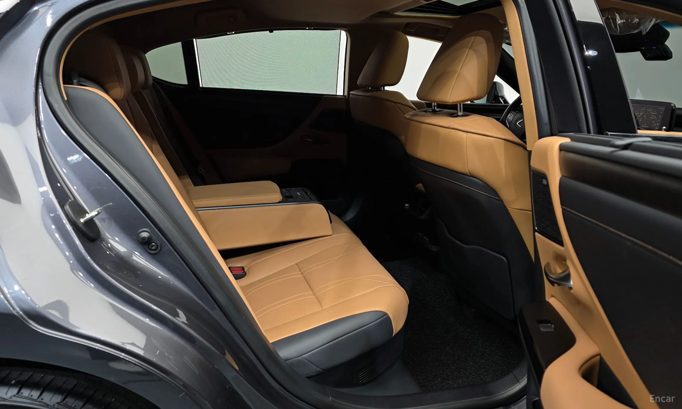 Lexus ES300h 7th Generation превью 13