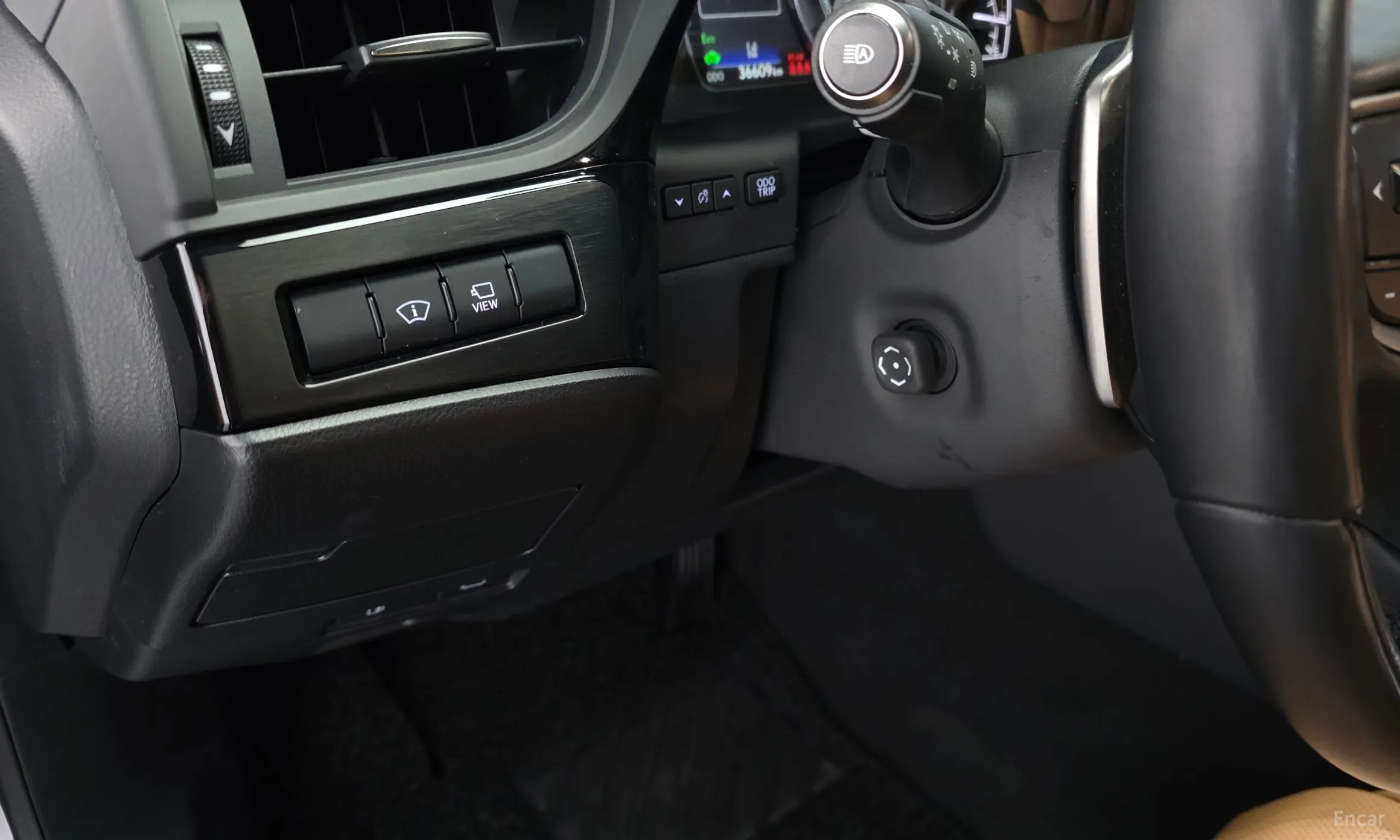 Lexus ES300h 7th Generation превью 14