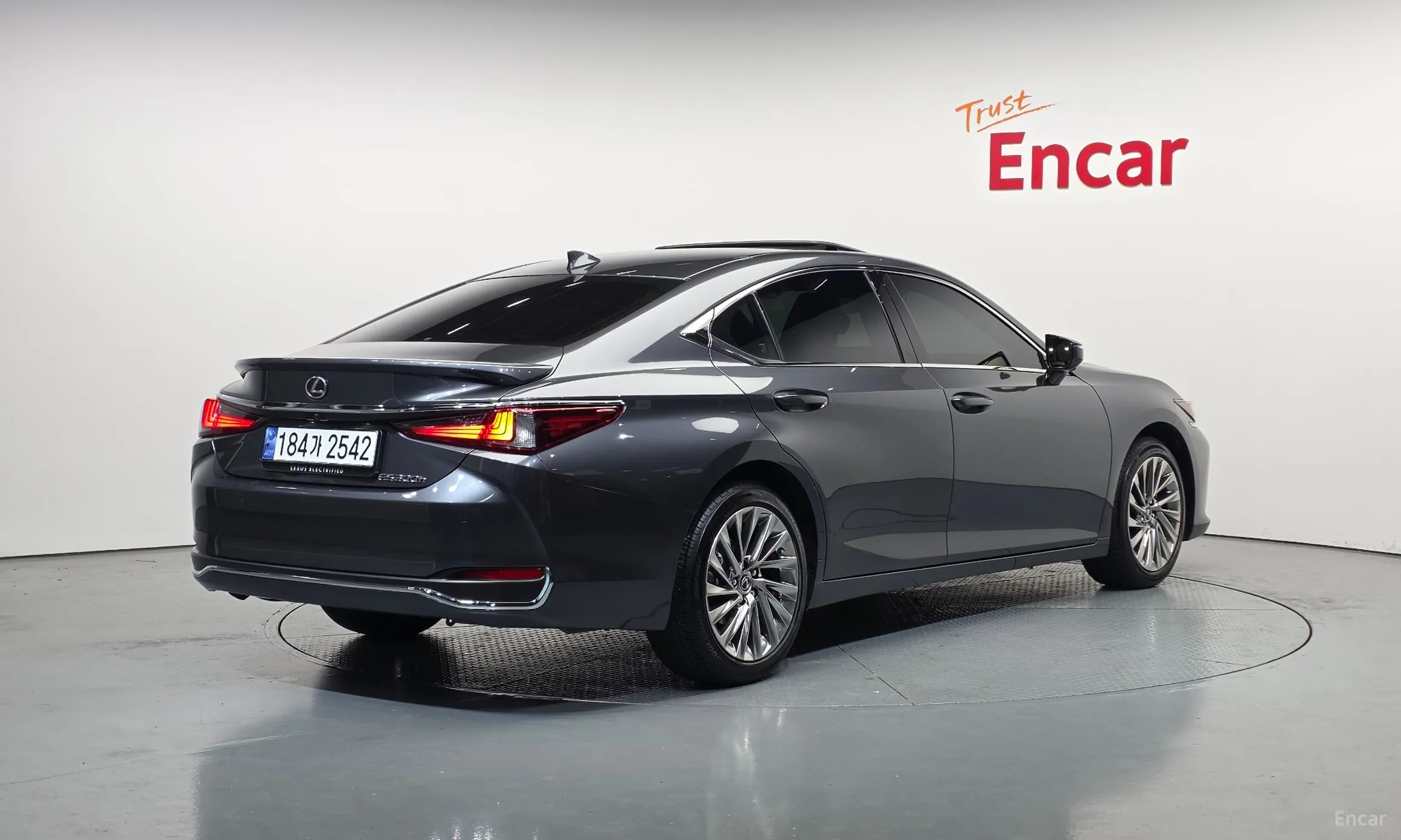 Lexus ES300h 7th Generation превью 2