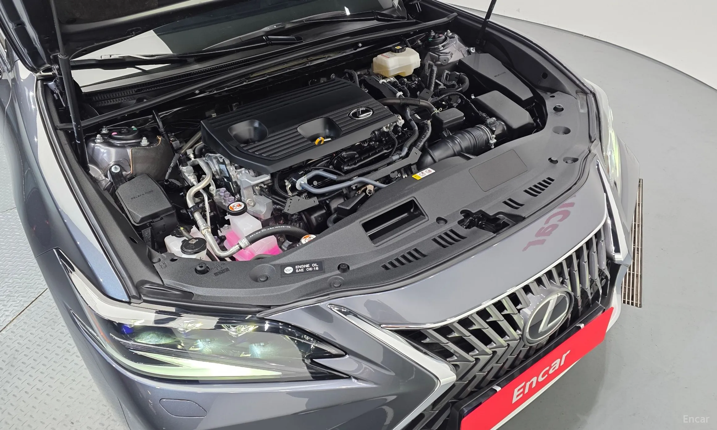 Lexus ES300h 7th Generation превью 6