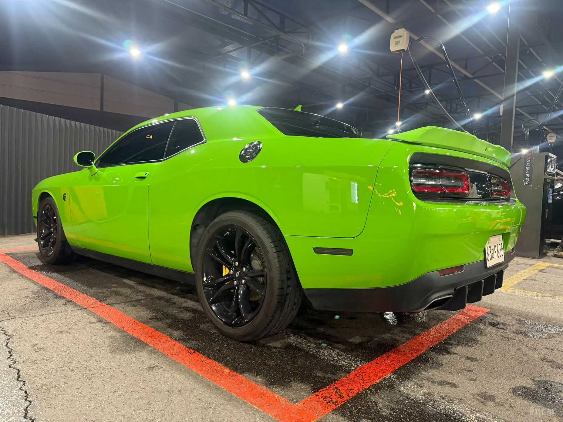 Dodge Challenger превью 9