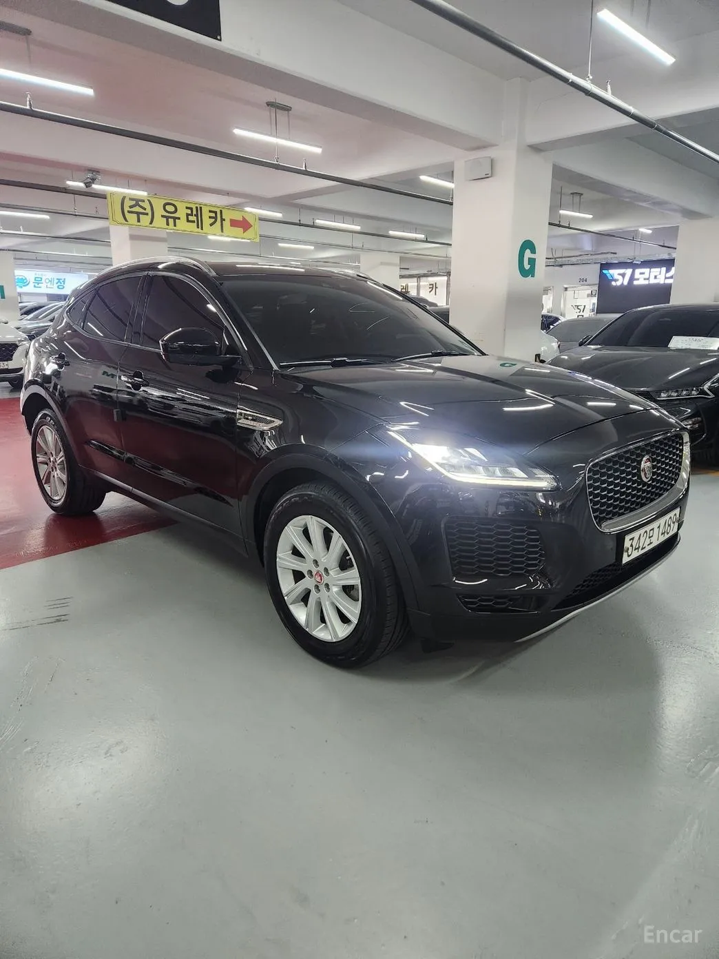 Jaguar E-PACE превью 3
