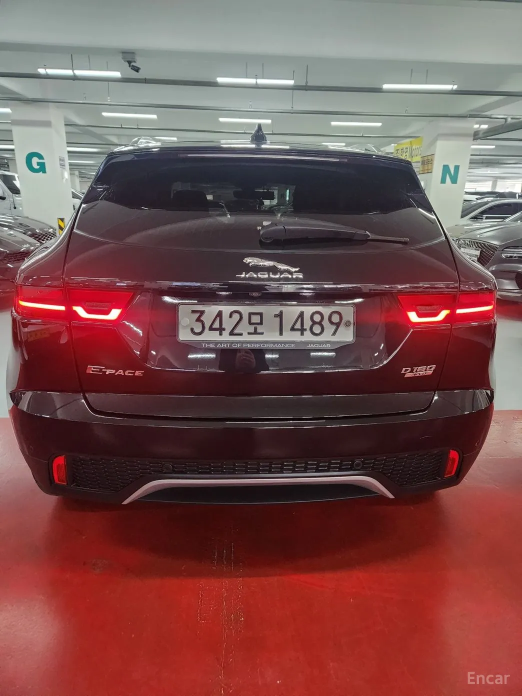 Jaguar E-PACE превью 4
