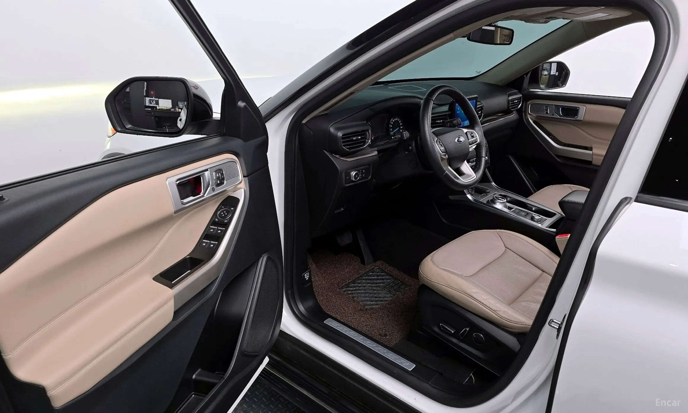 Ford Explorer 6th Generation превью 10