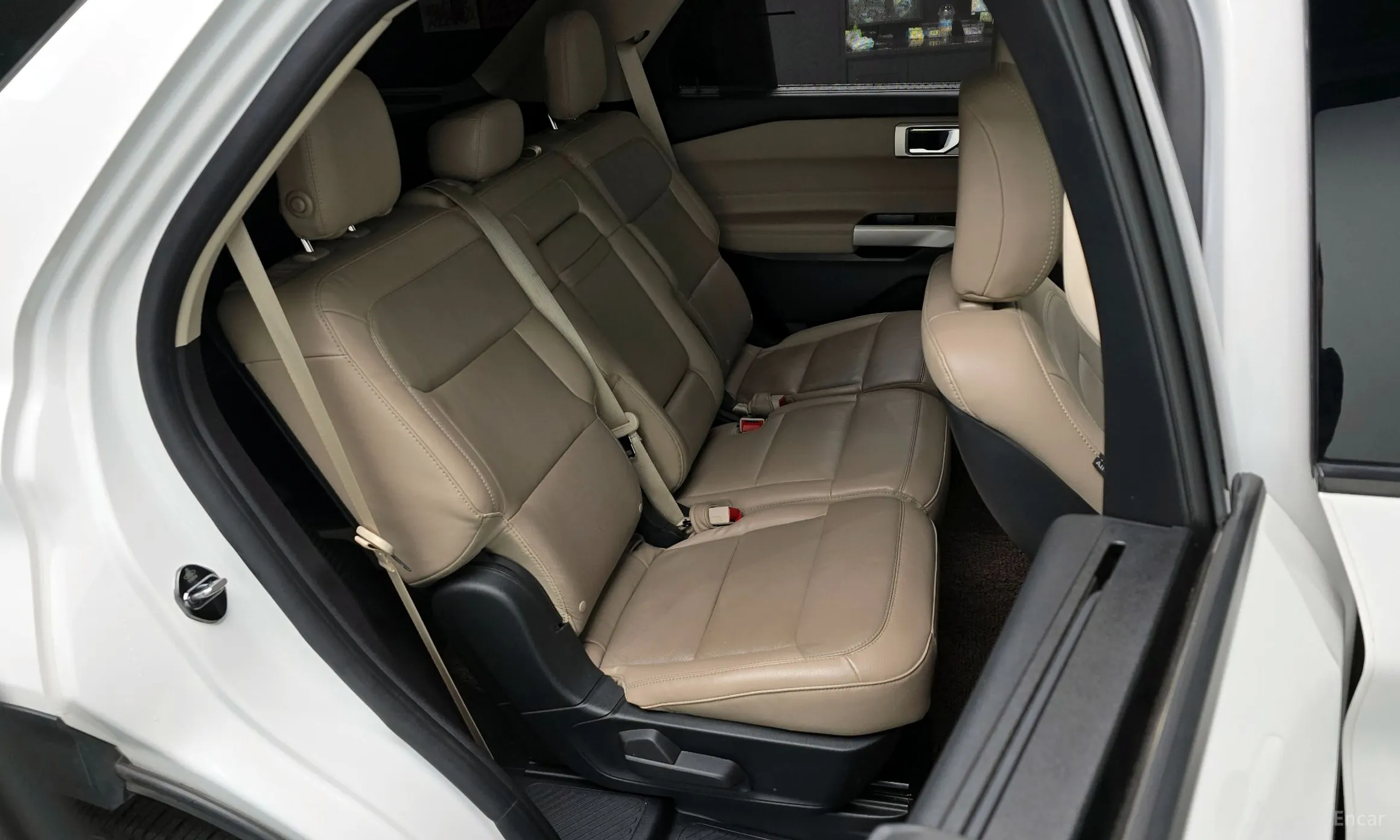 Ford Explorer 6th Generation превью 12