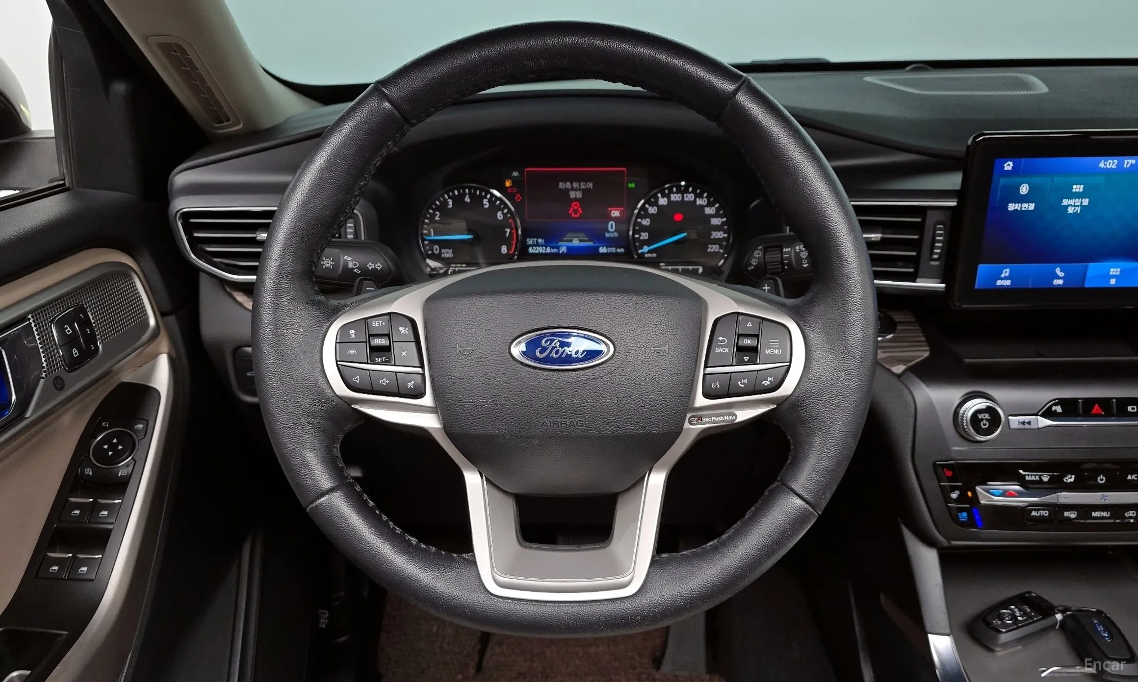 Ford Explorer 6th Generation превью 13
