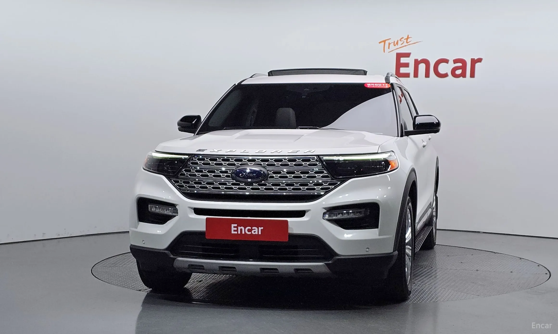 Ford Explorer 6th Generation превью 3