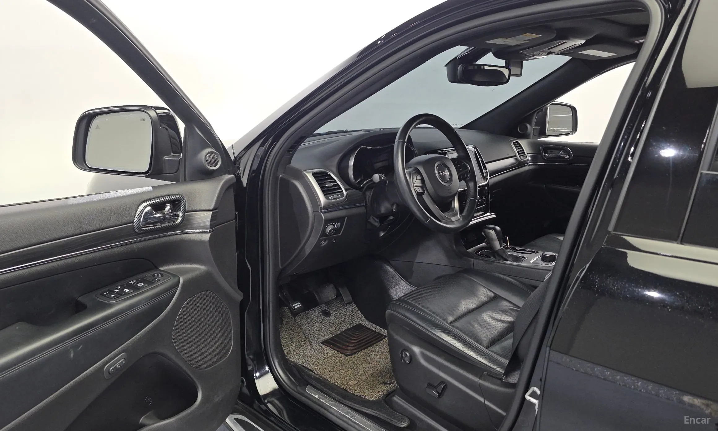 Jeep Grand Cherokee превью 10