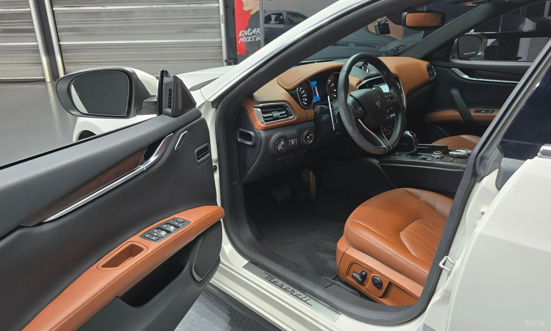 Maserati Ghibli превью 11