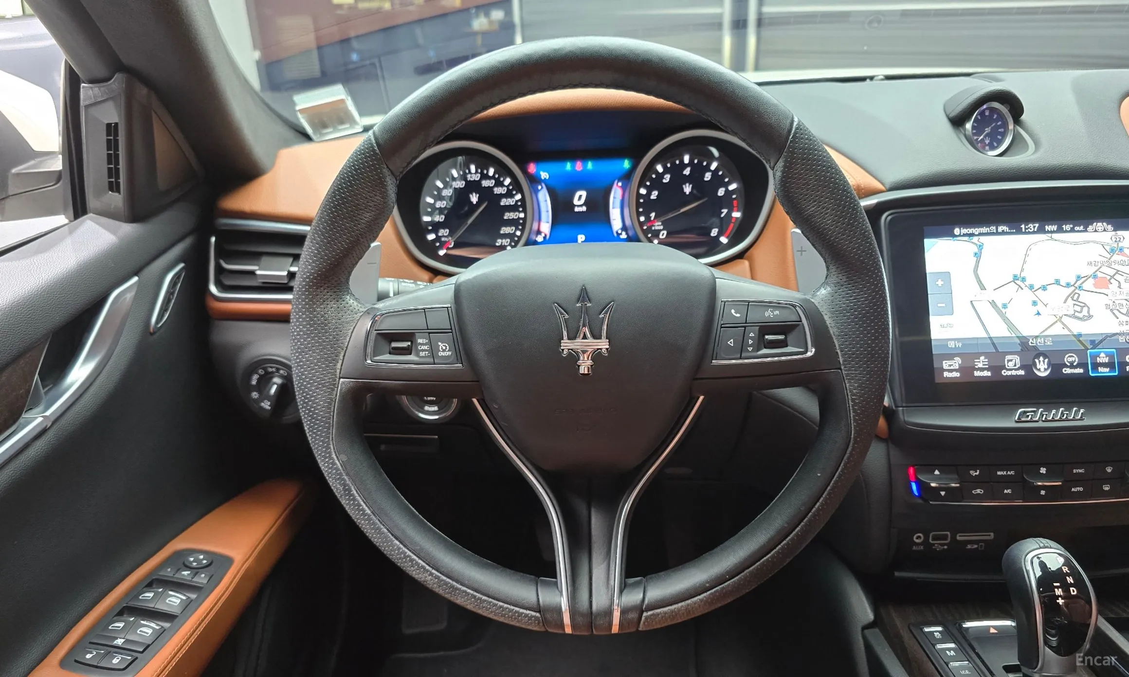 Maserati Ghibli превью 14