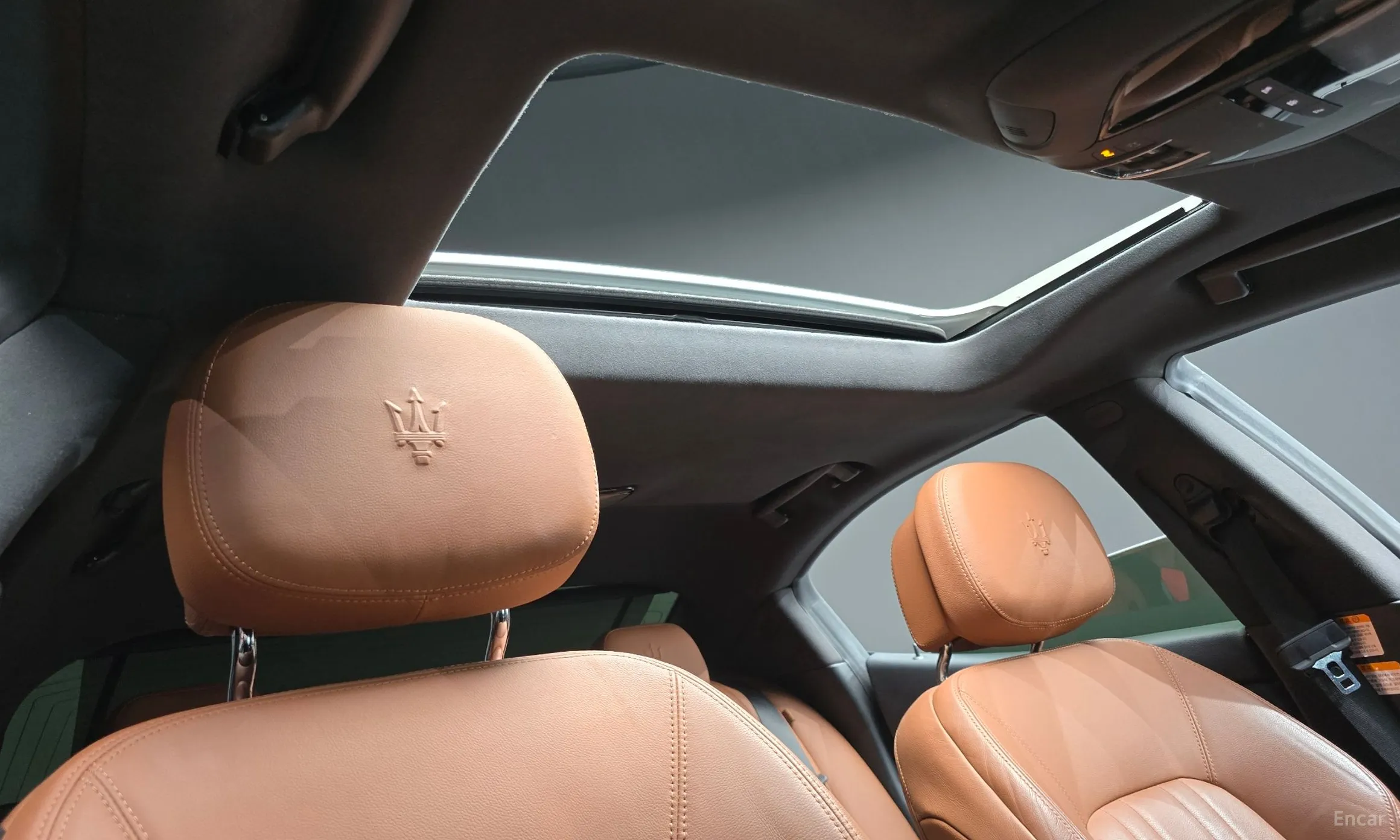 Maserati Ghibli превью 19