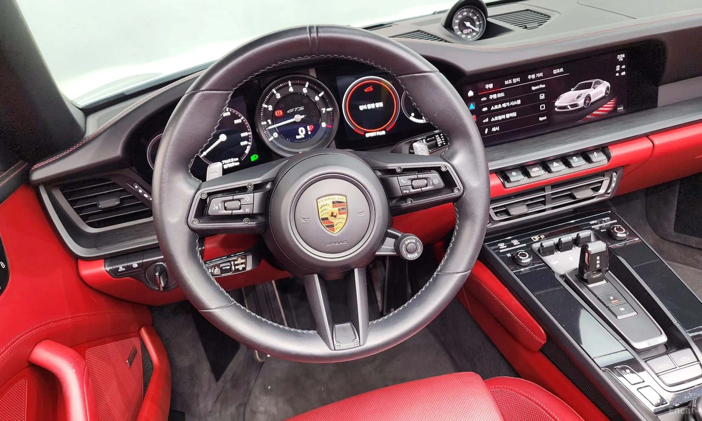 Porsche 911 (992) превью 13