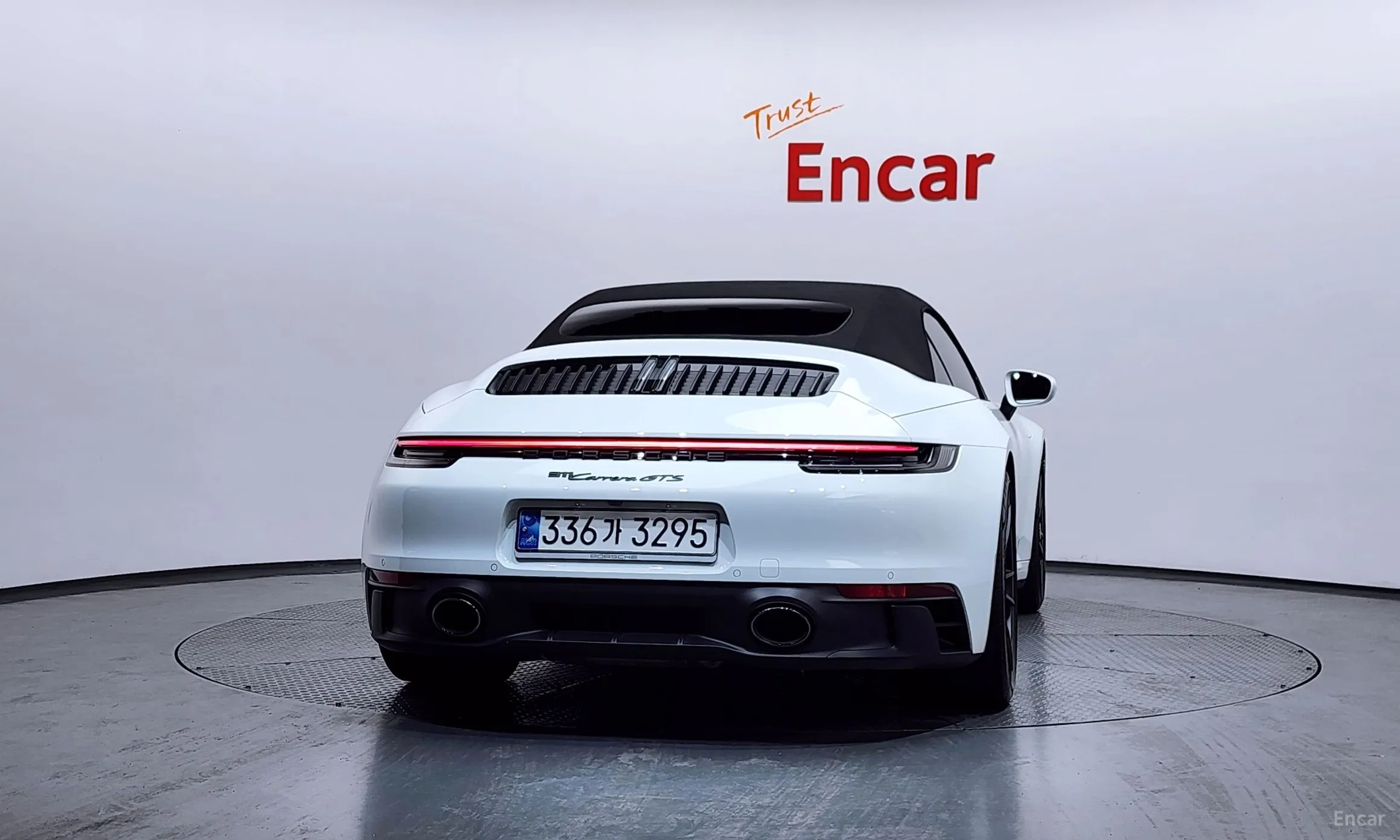 Porsche 911 (992) превью 4