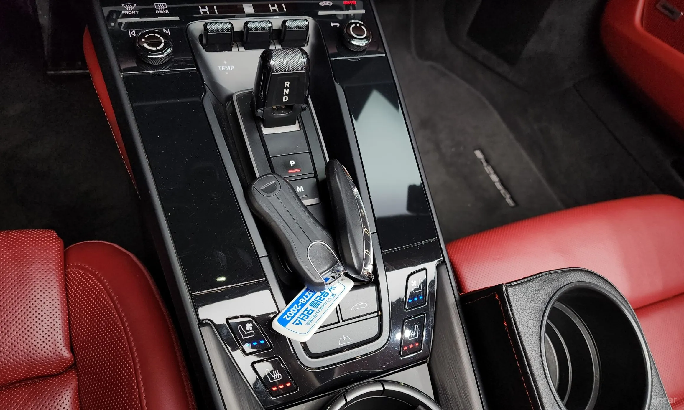 Porsche 911 (992) превью 9