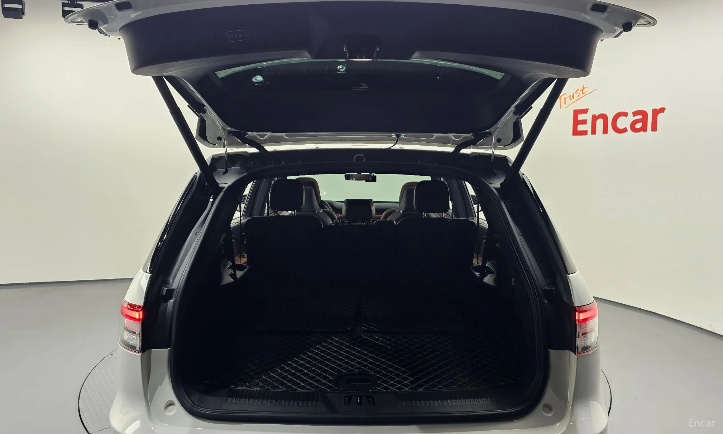 Lincoln Aviator 2nd Generation превью 20