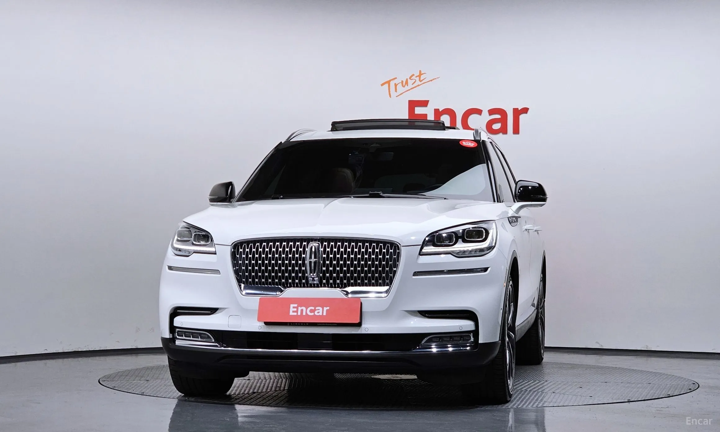 Lincoln Aviator 2nd Generation превью 3
