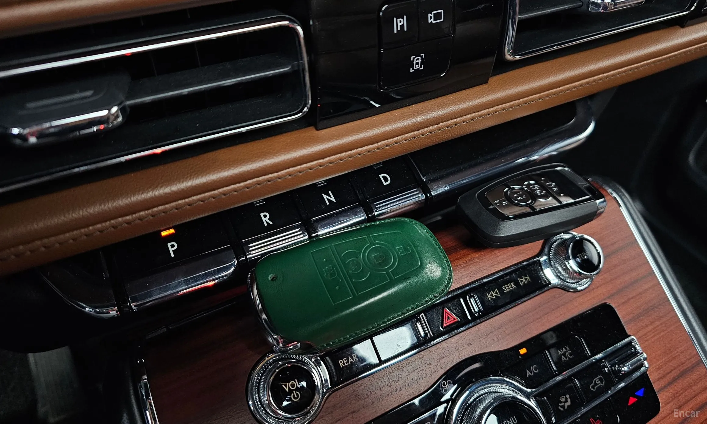 Lincoln Aviator 2nd Generation превью 9