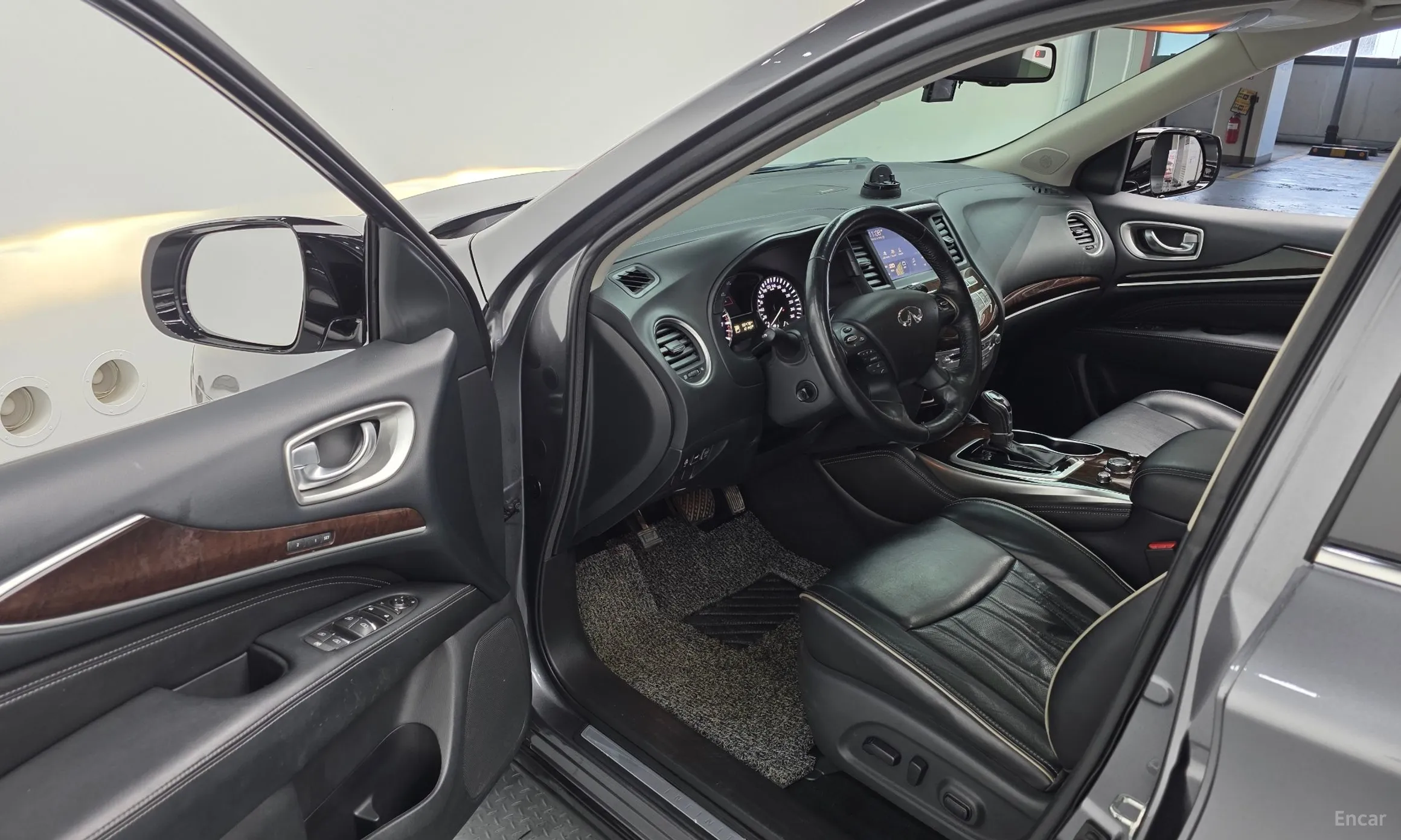 Infiniti QX60 превью 11