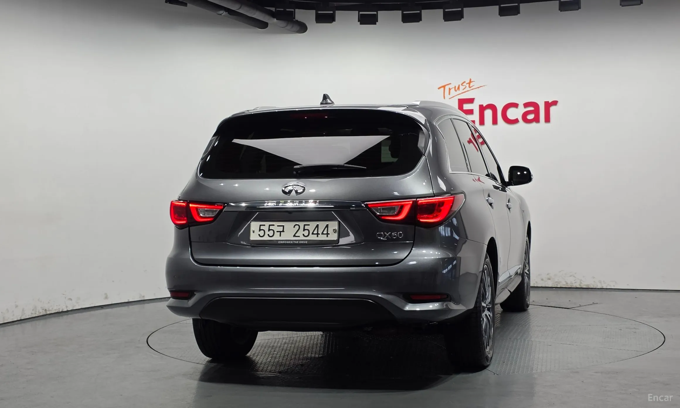 Infiniti QX60 превью 4