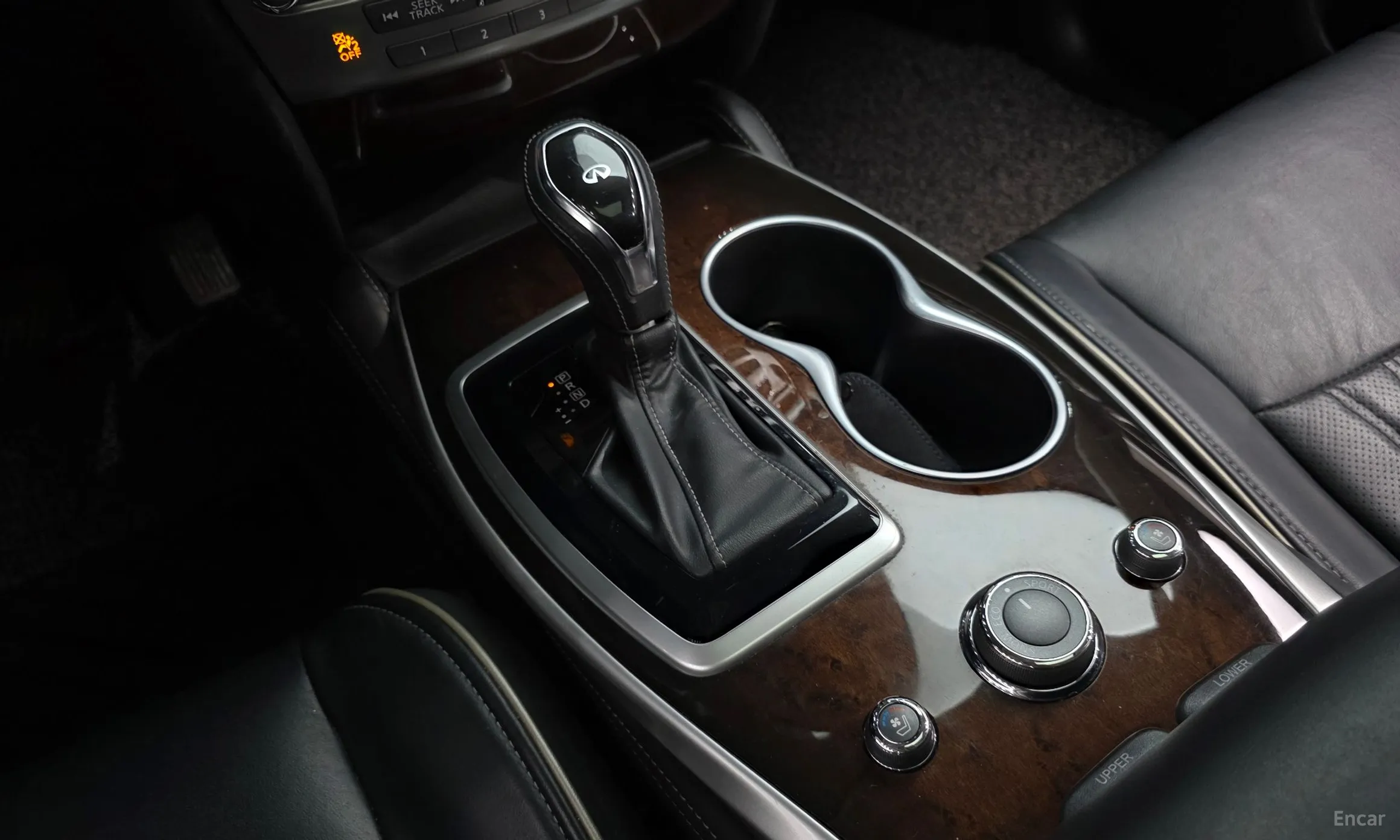 Infiniti QX60 превью 9
