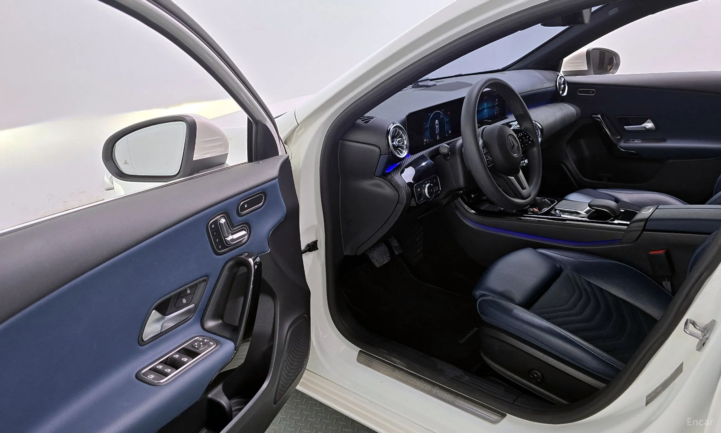 Mercedes Benz A-Class W177 превью 10