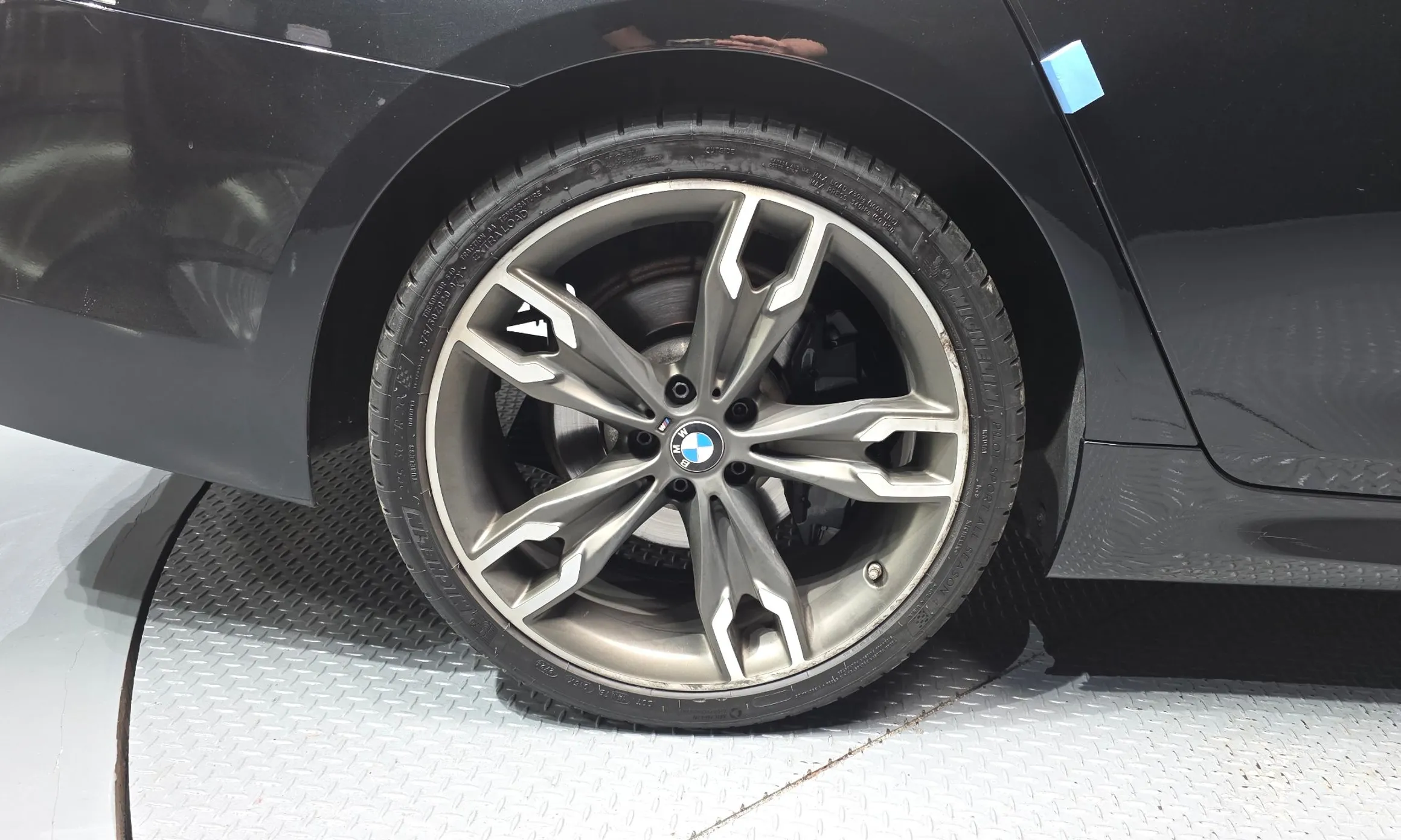 BMW 5 Series (G30) превью 5