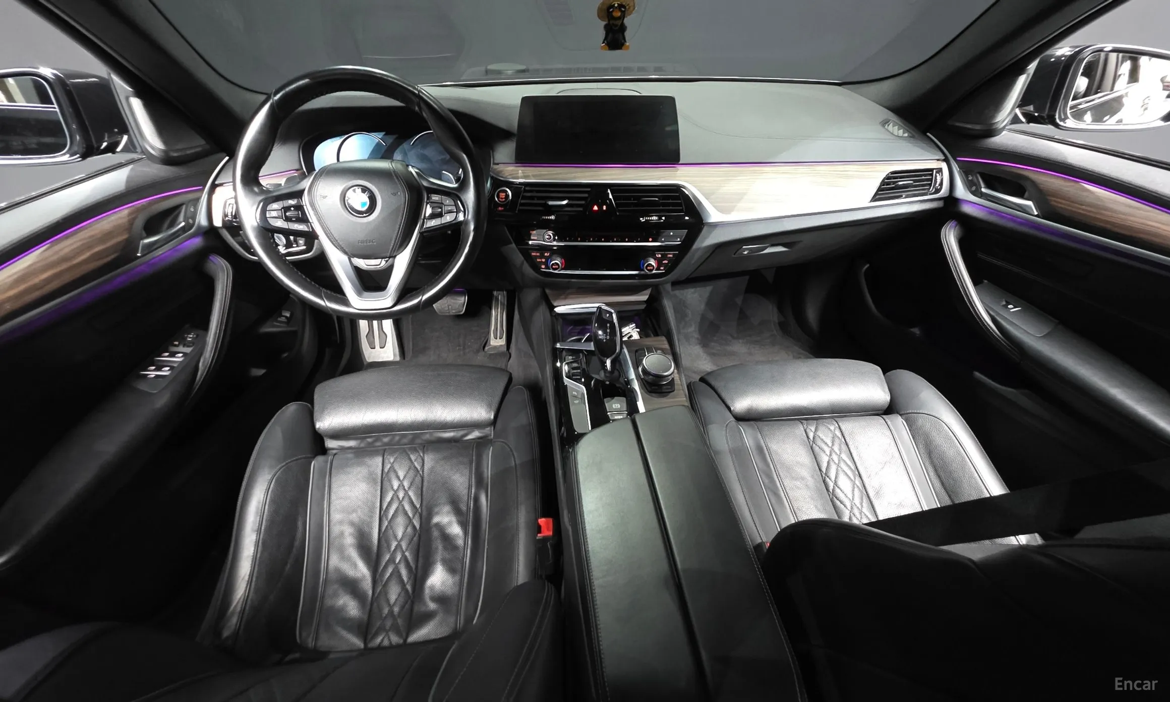 BMW 5 Series (G30) превью 7