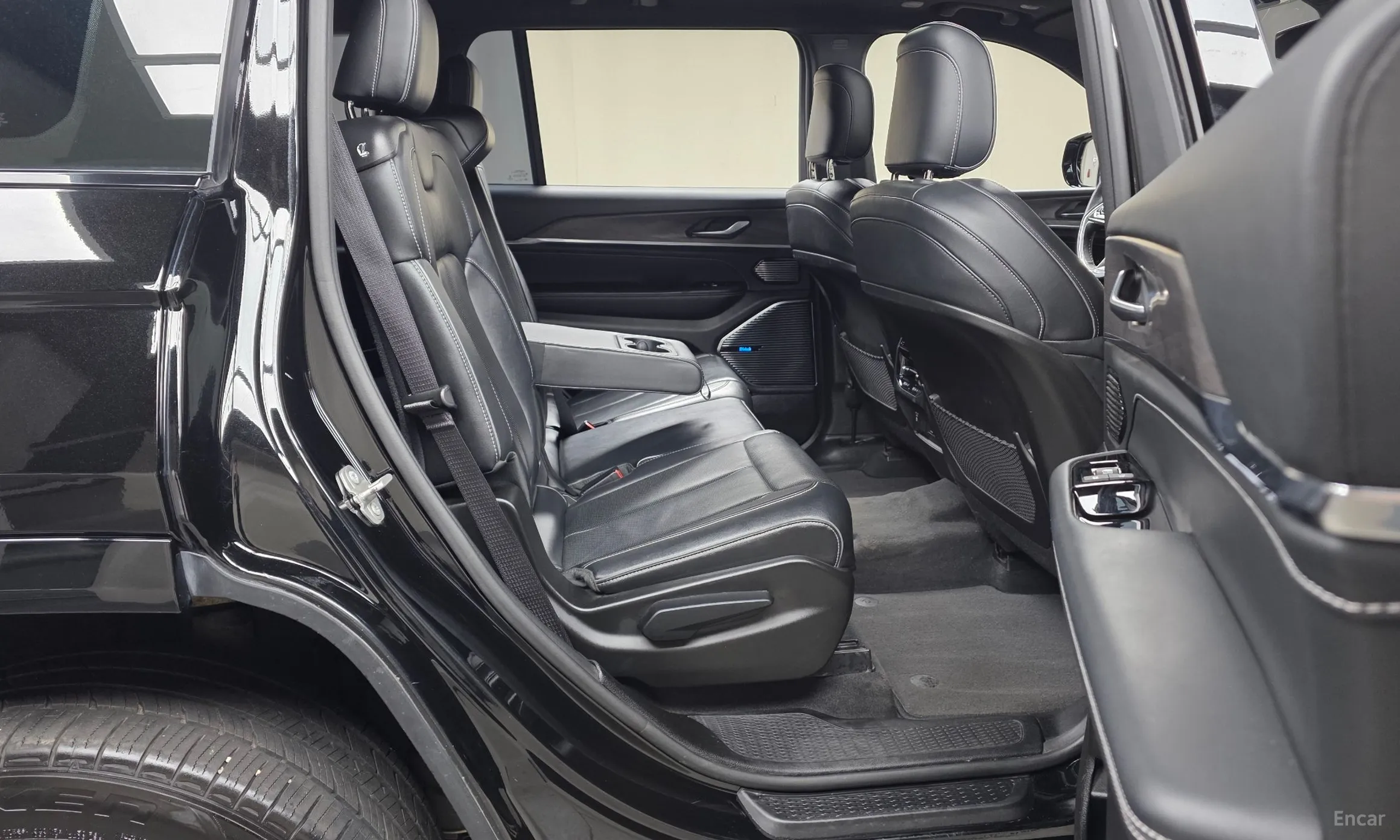 Jeep Grand Cherokee (WL) превью 12
