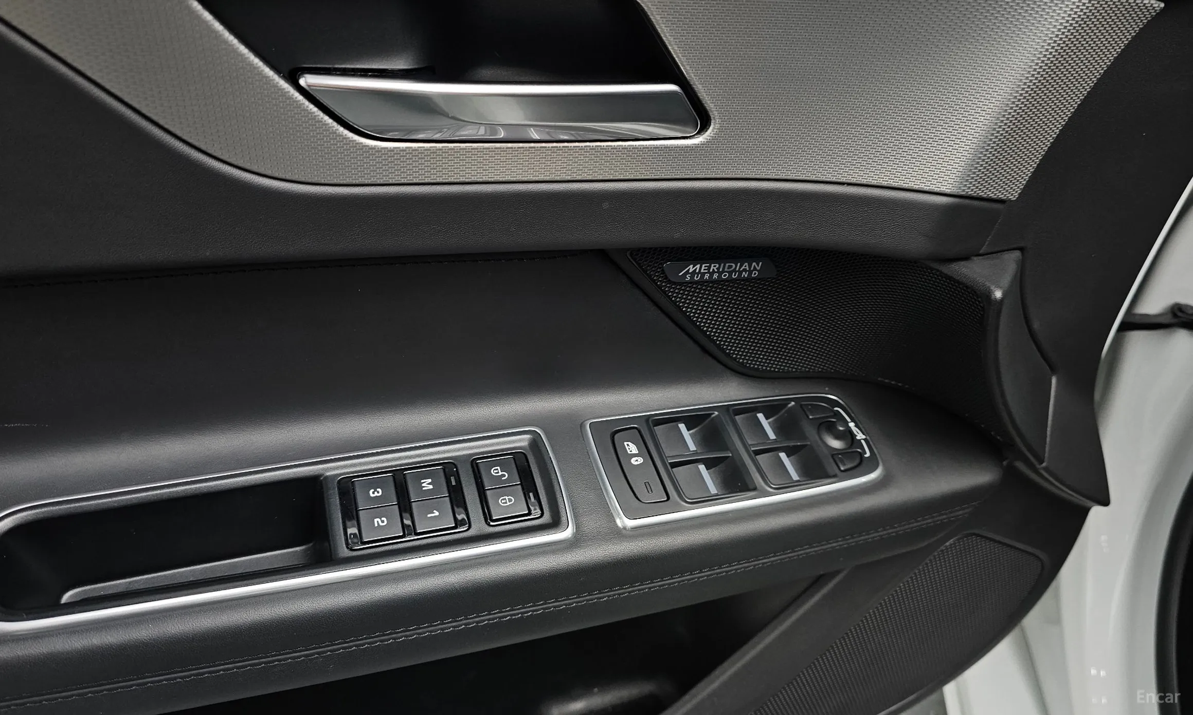 Jaguar XF (x260) превью 18