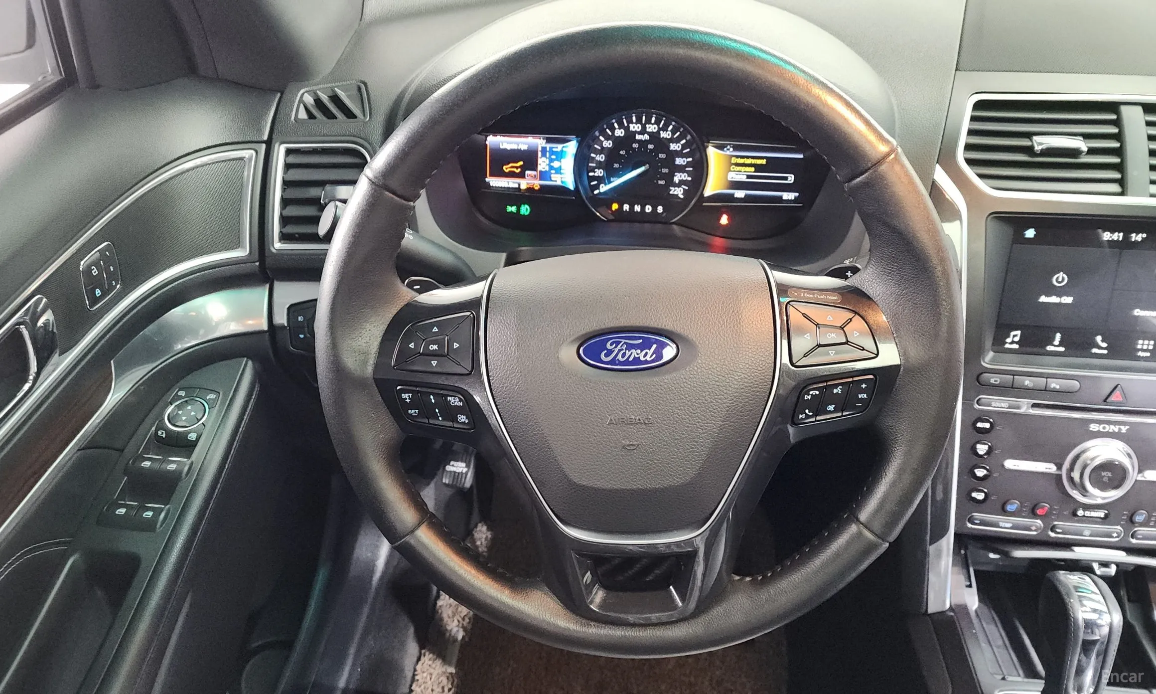 Ford Explorer превью 13