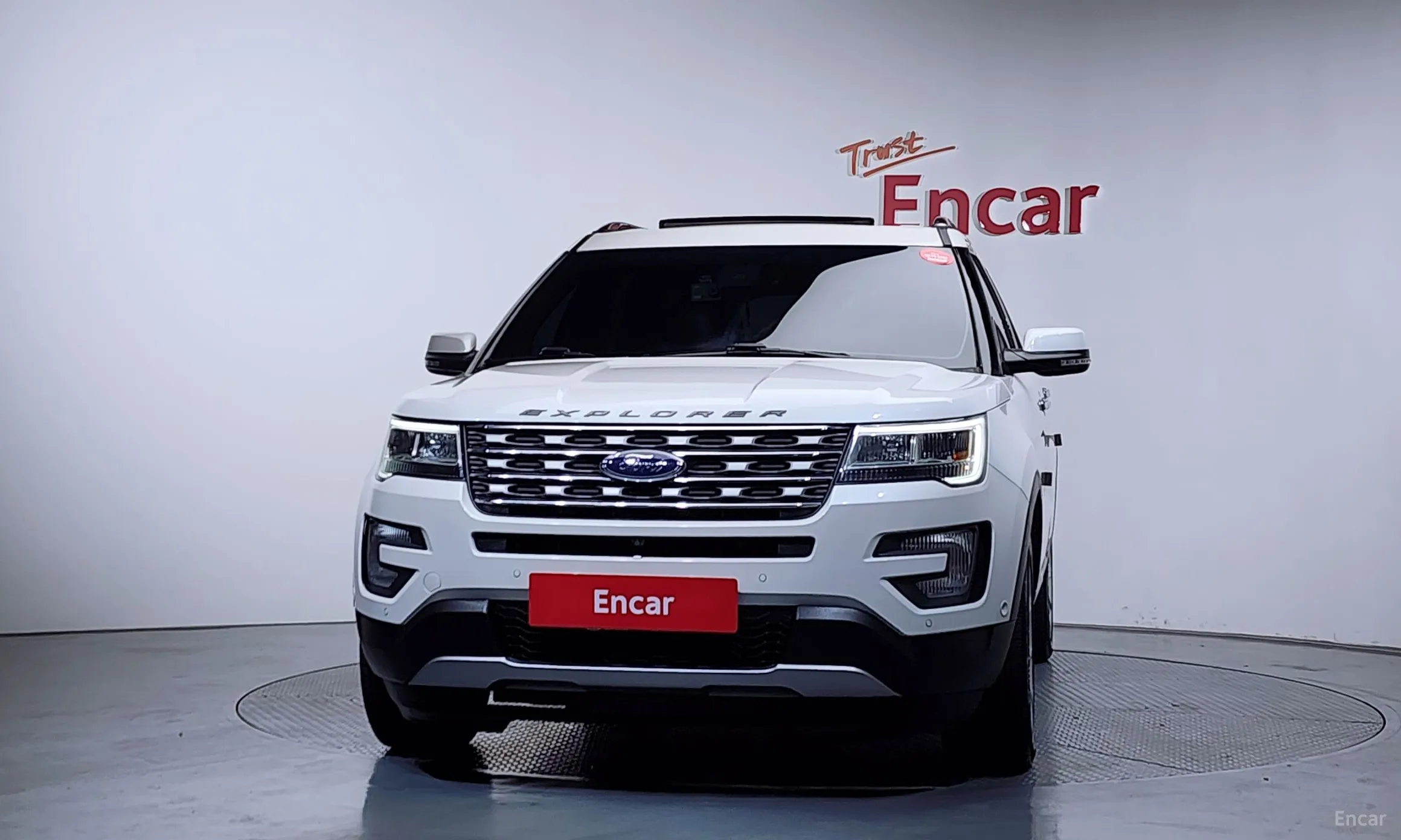 Ford Explorer превью 3