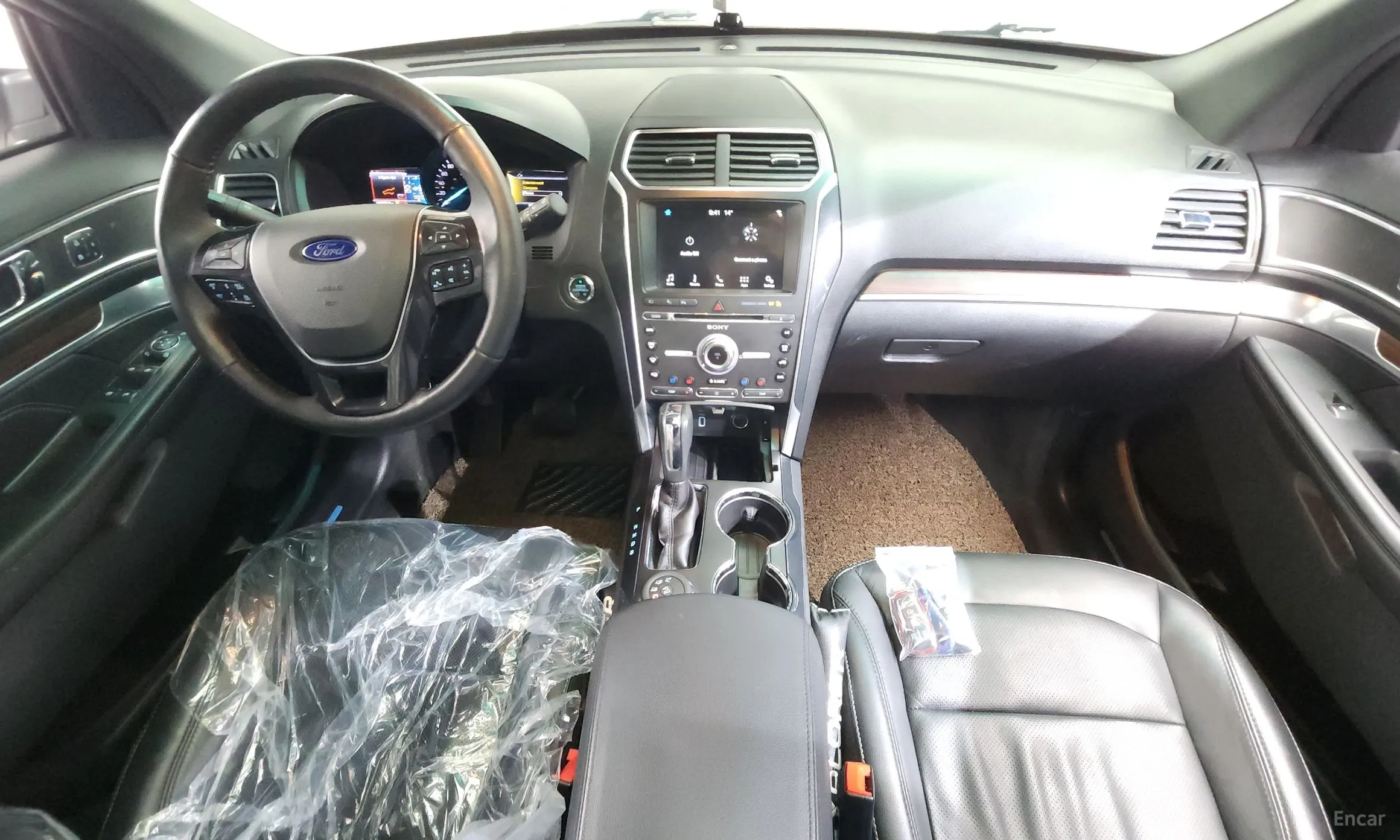 Ford Explorer превью 7