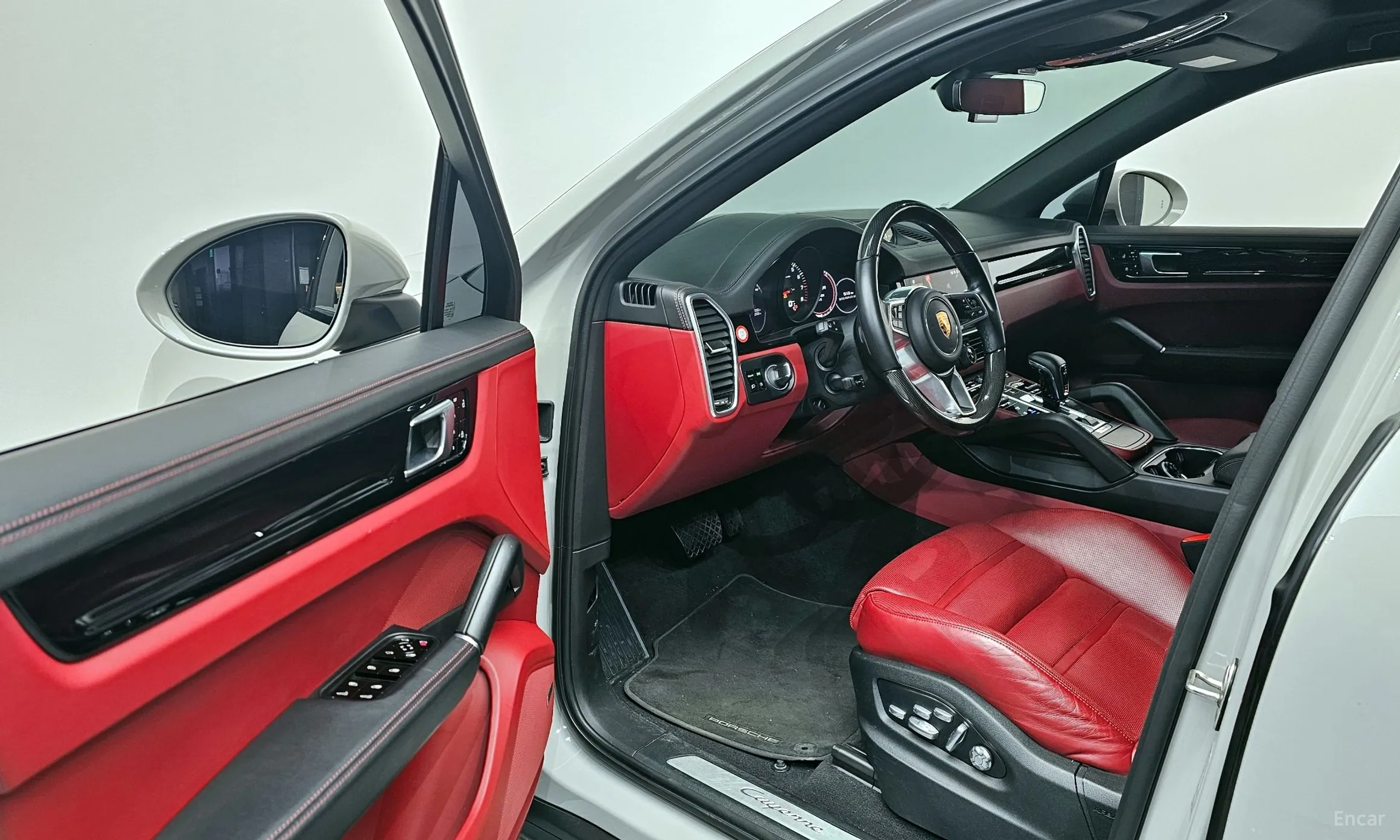 Porsche Cayenne (PO536) превью 11