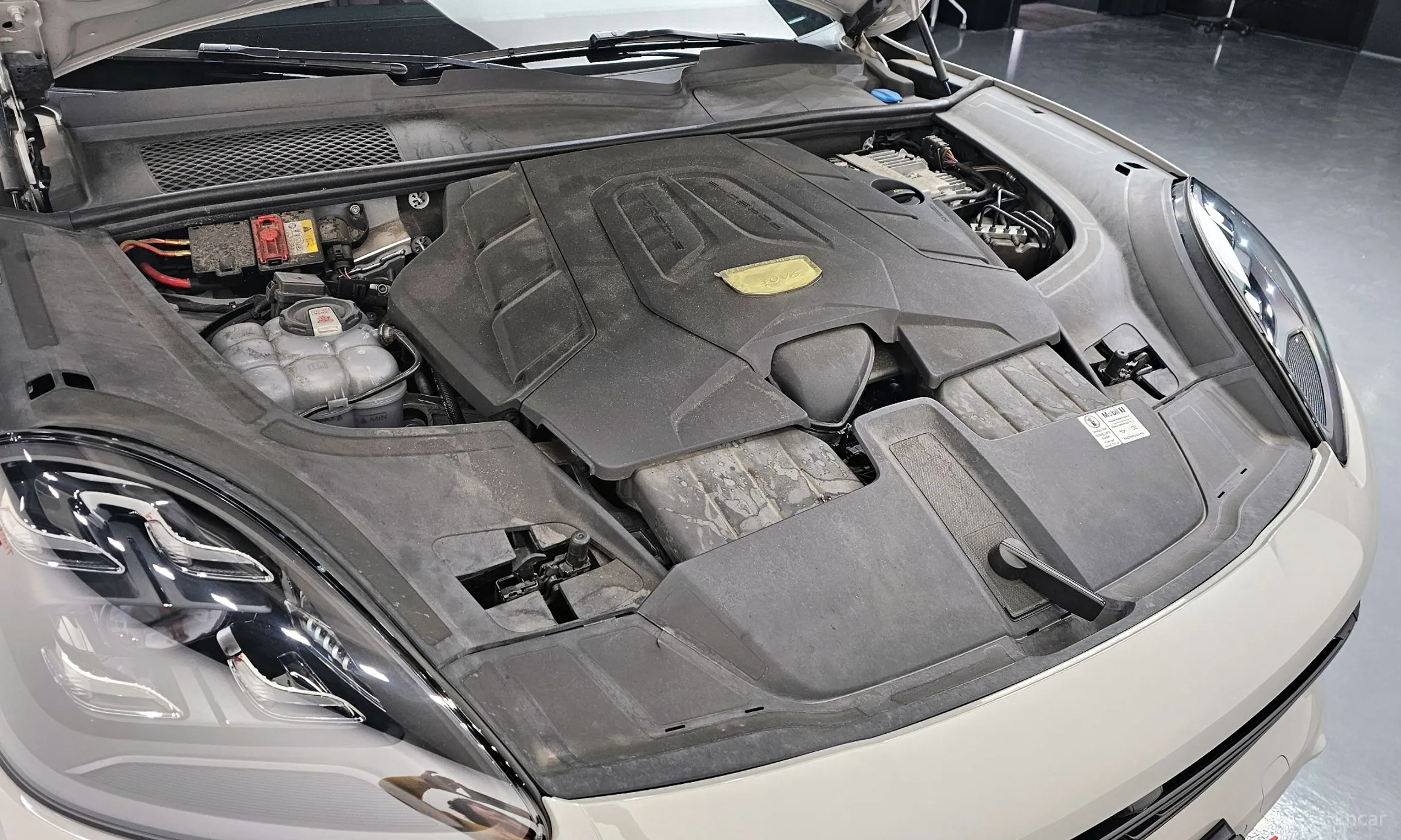 Porsche Cayenne (PO536) превью 6