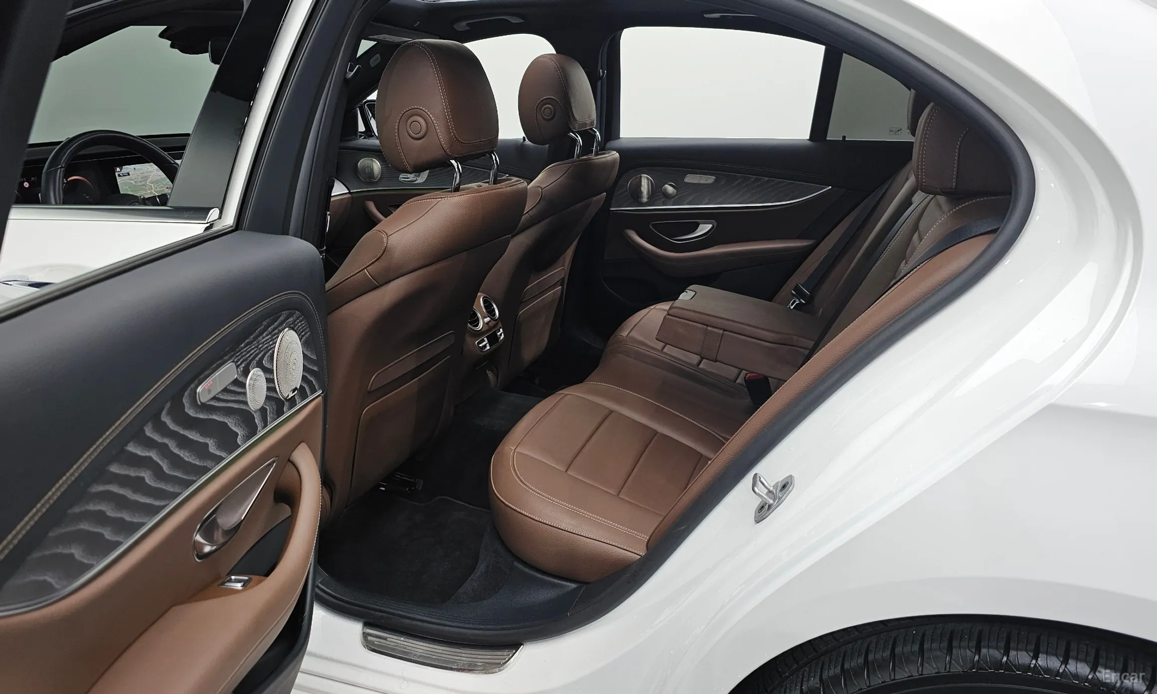 Mercedes Benz E-Class W213 превью 11