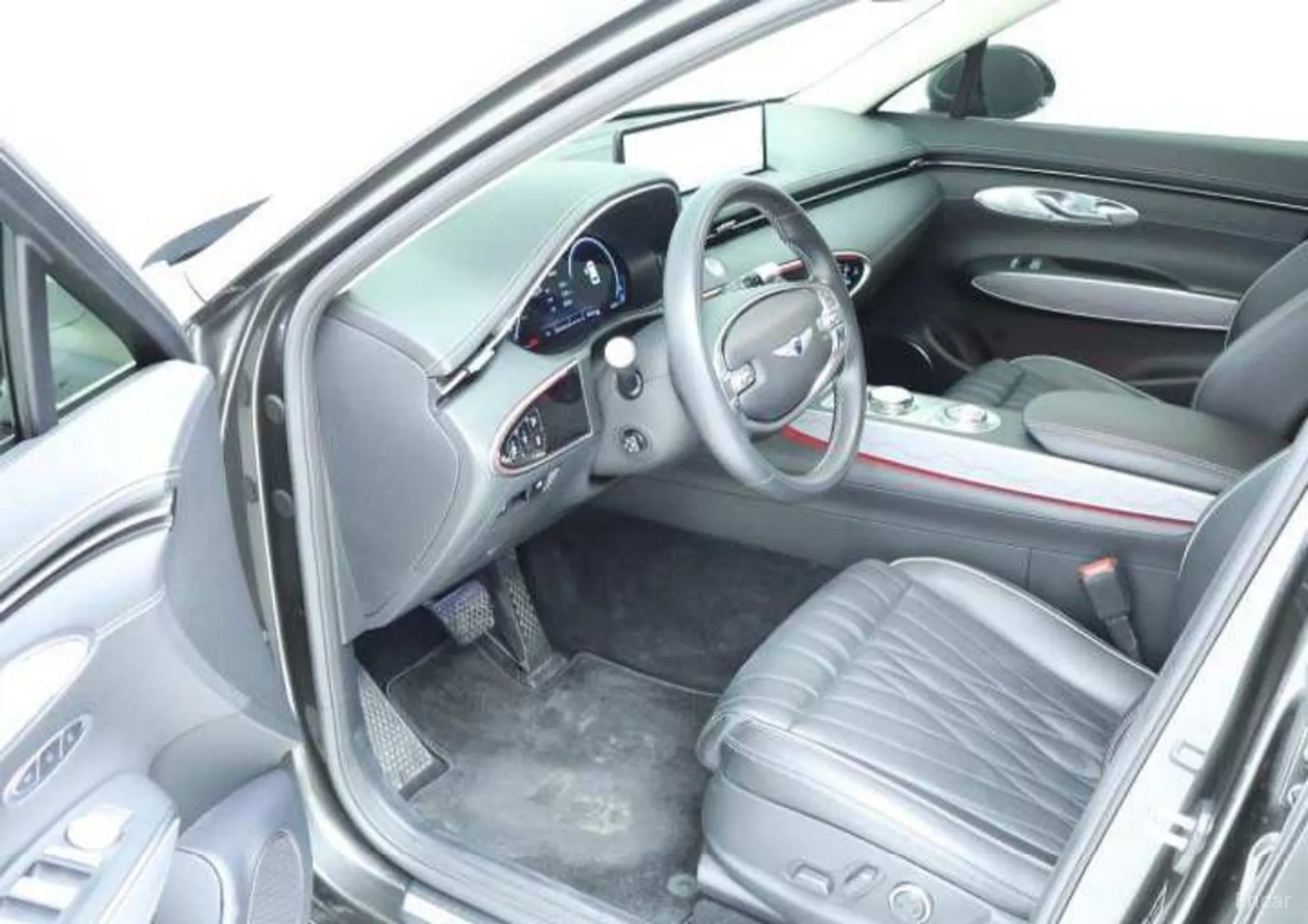 Genesis GV70 превью 4