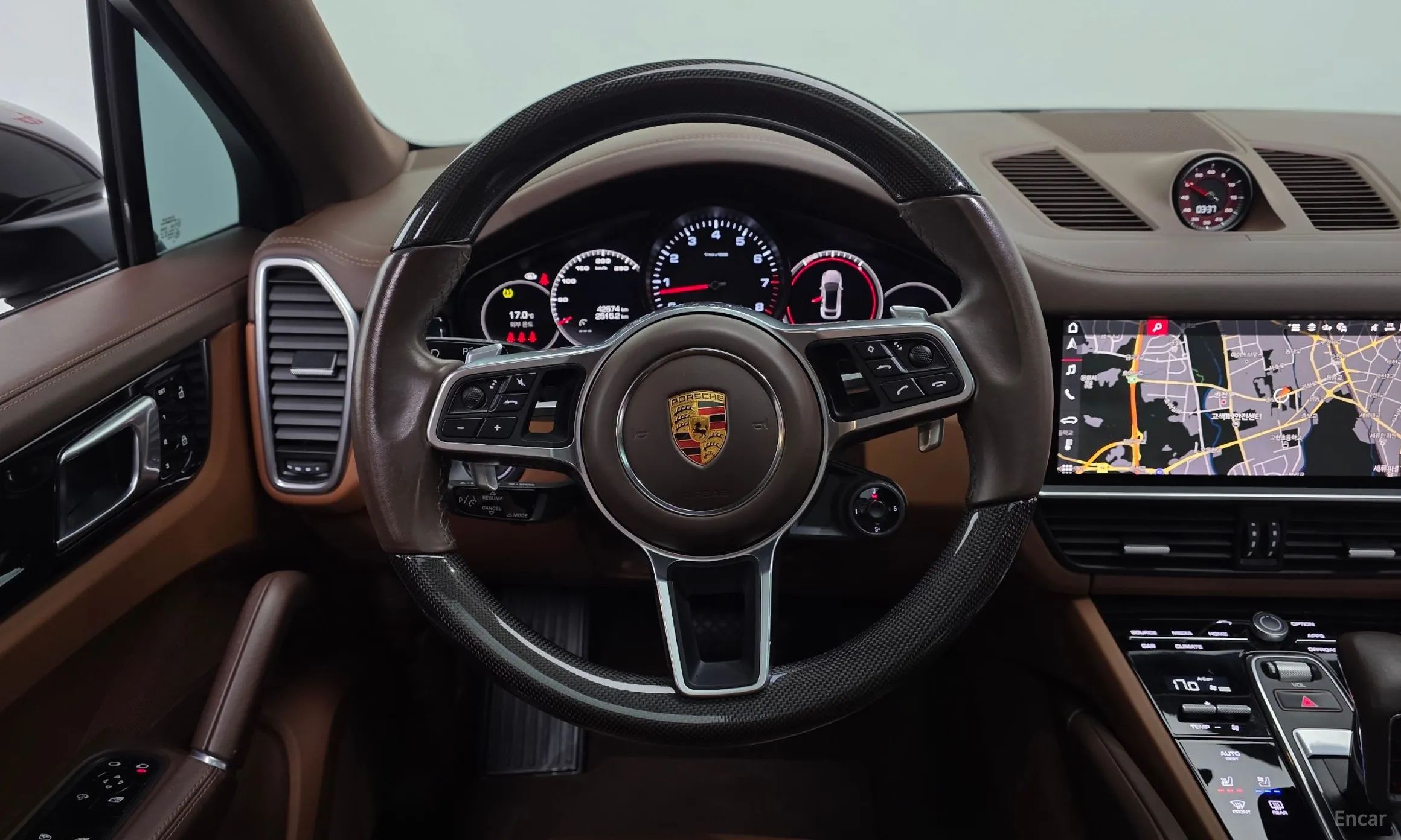 Porsche Cayenne (PO536) превью 13