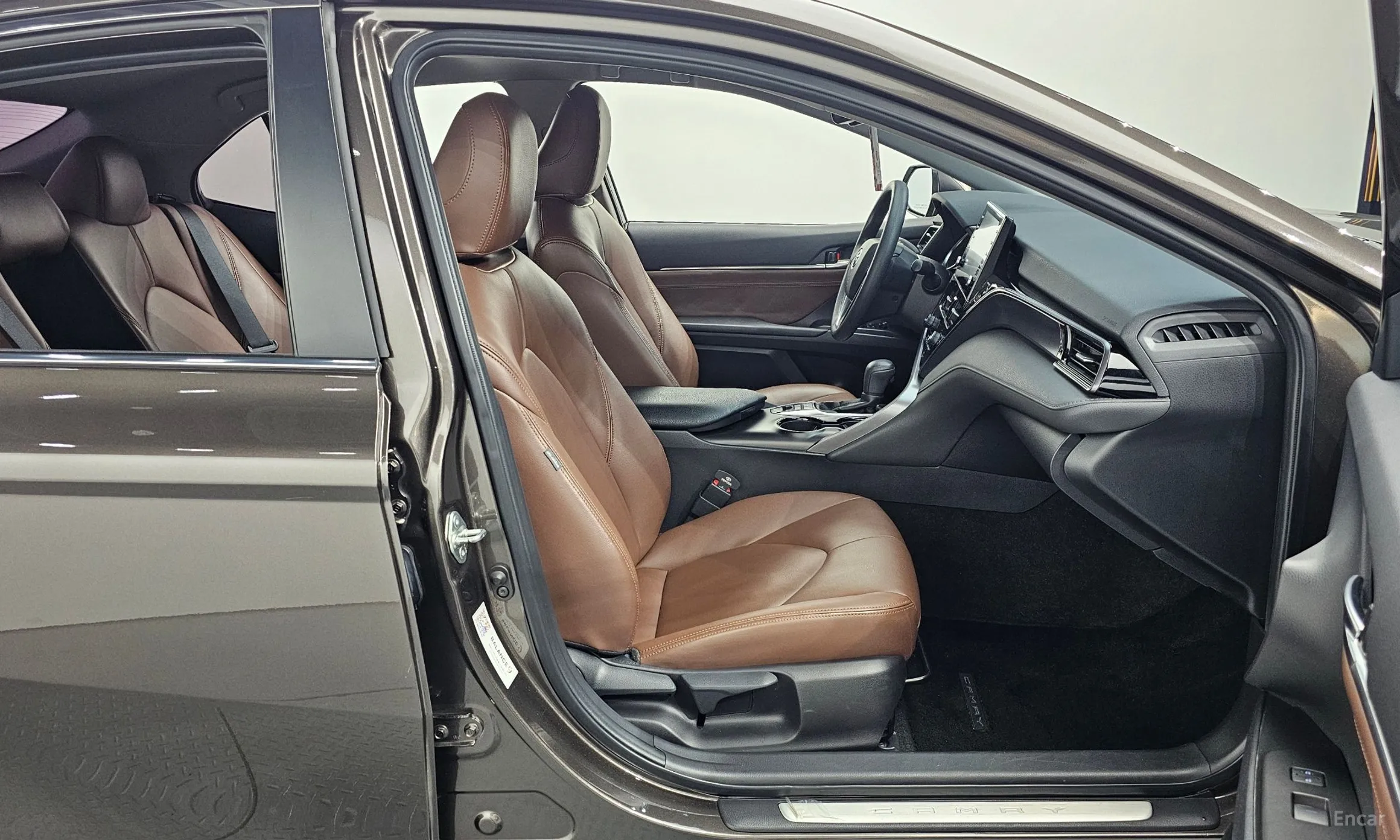 Toyota Camry (XV70) превью 10