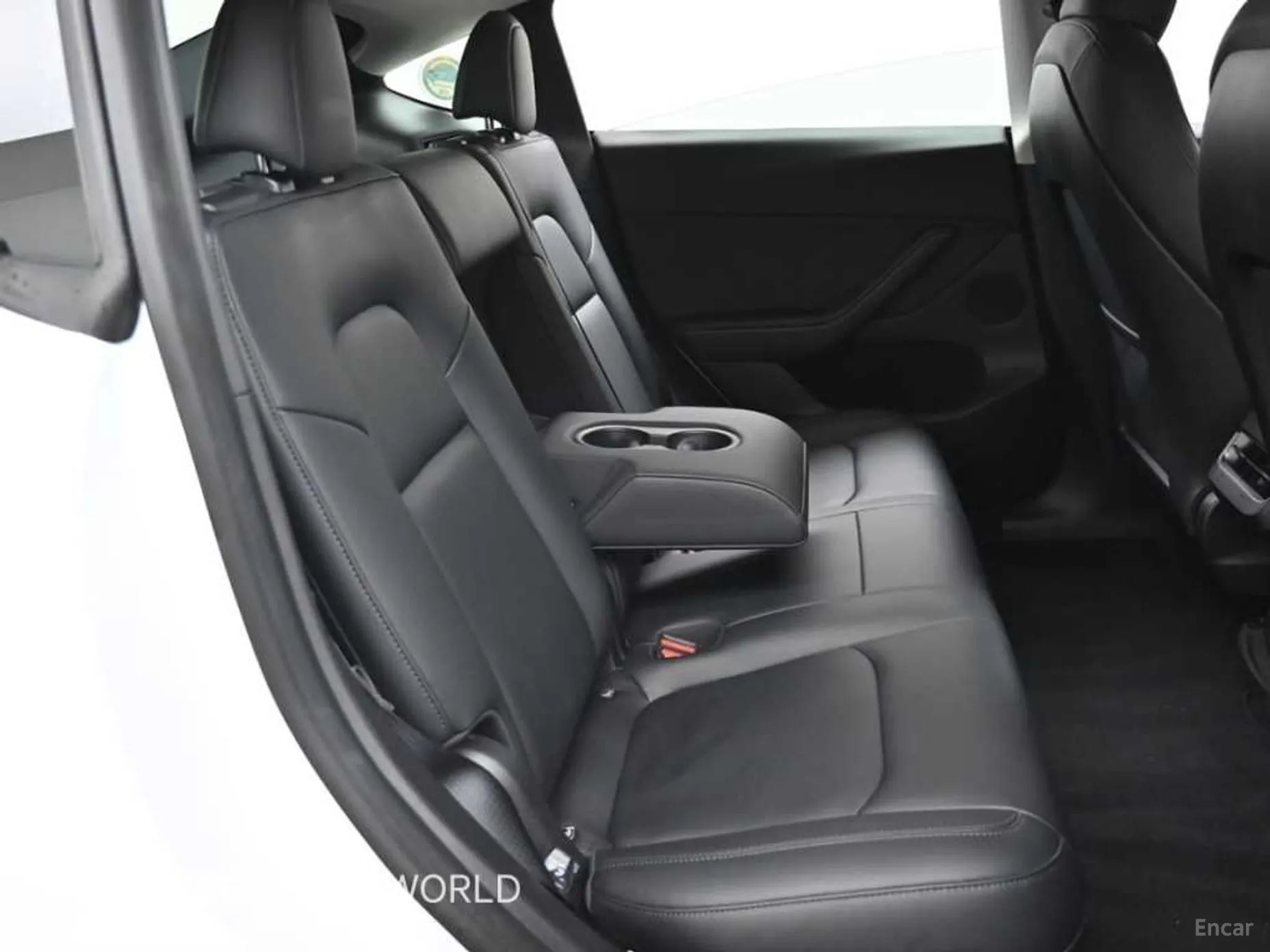 Tesla Model Y превью 12