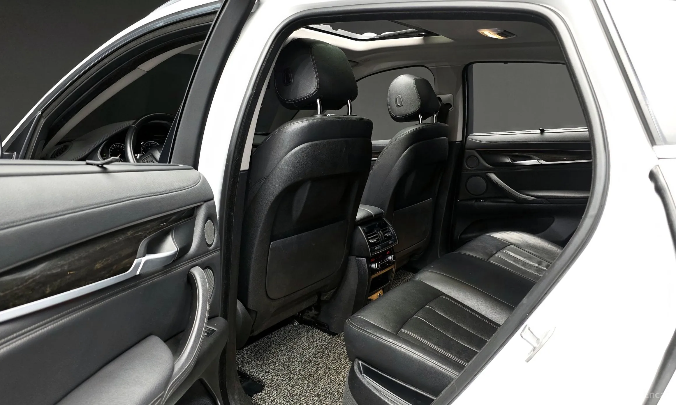 BMW X6 (F16) превью 12