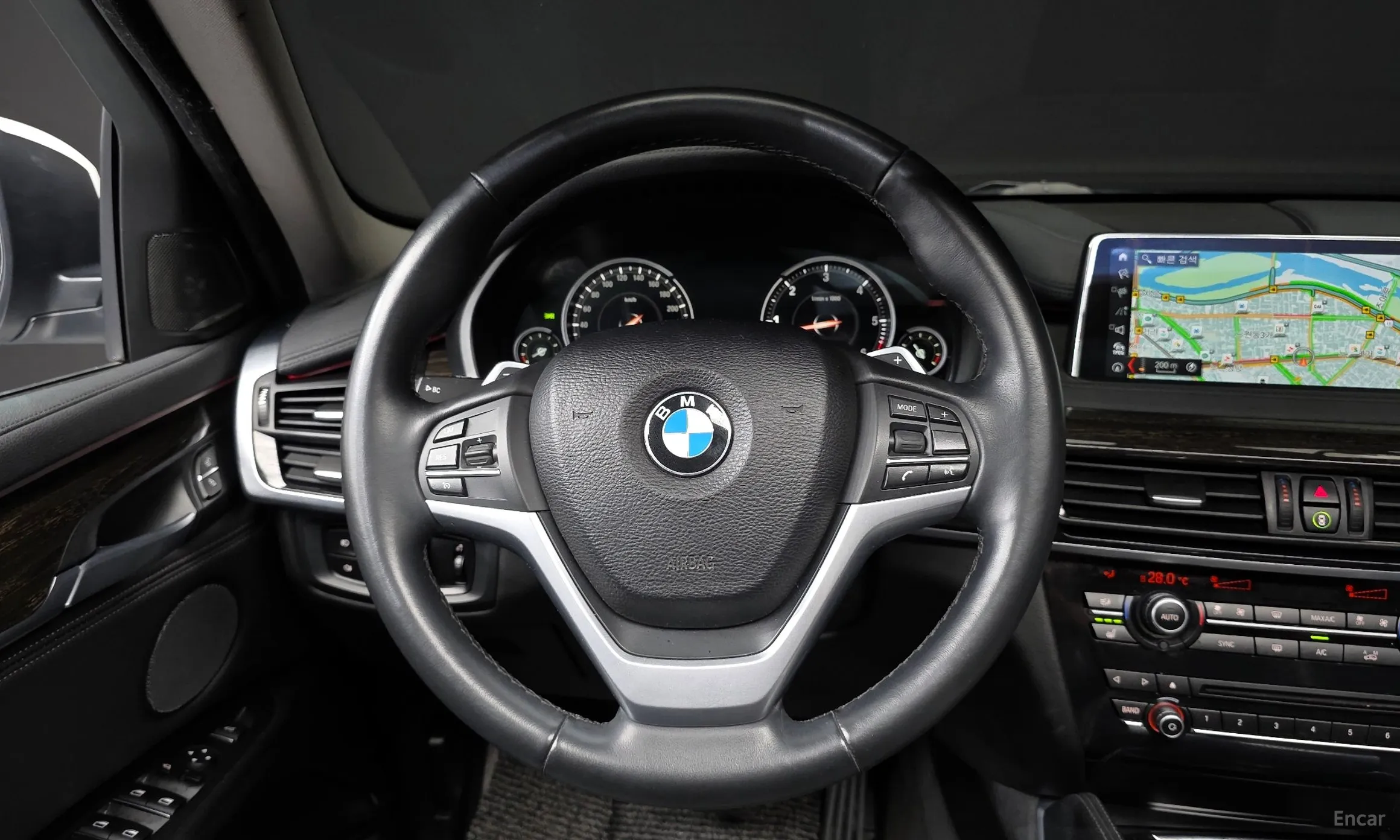 BMW X6 (F16) превью 13