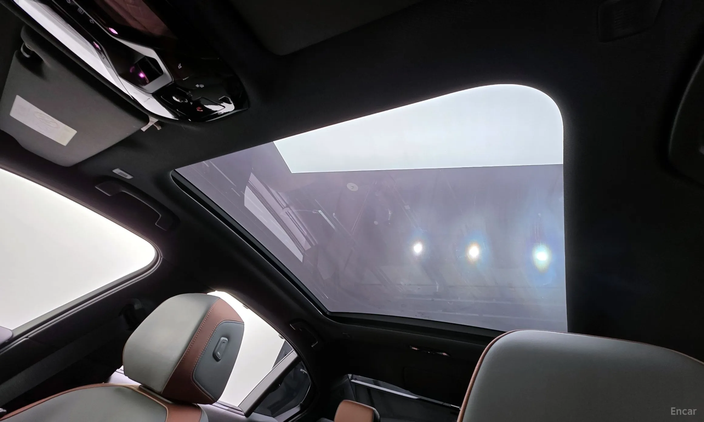 BMW 5 Series (G60) превью 19